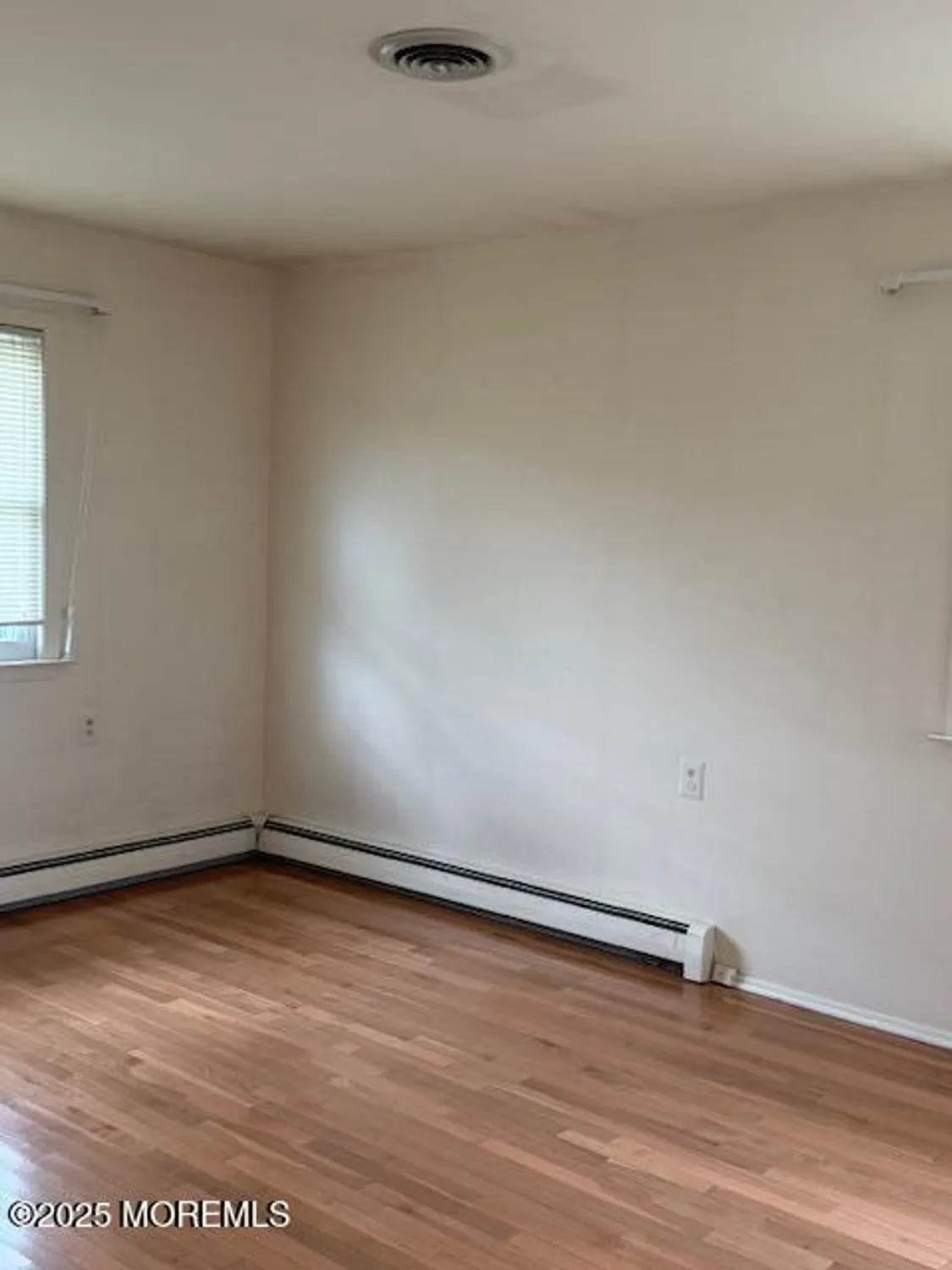 Property Slideshow image 10 of 14 | 265 charlotteville dr, Toms River, NJ, 08757