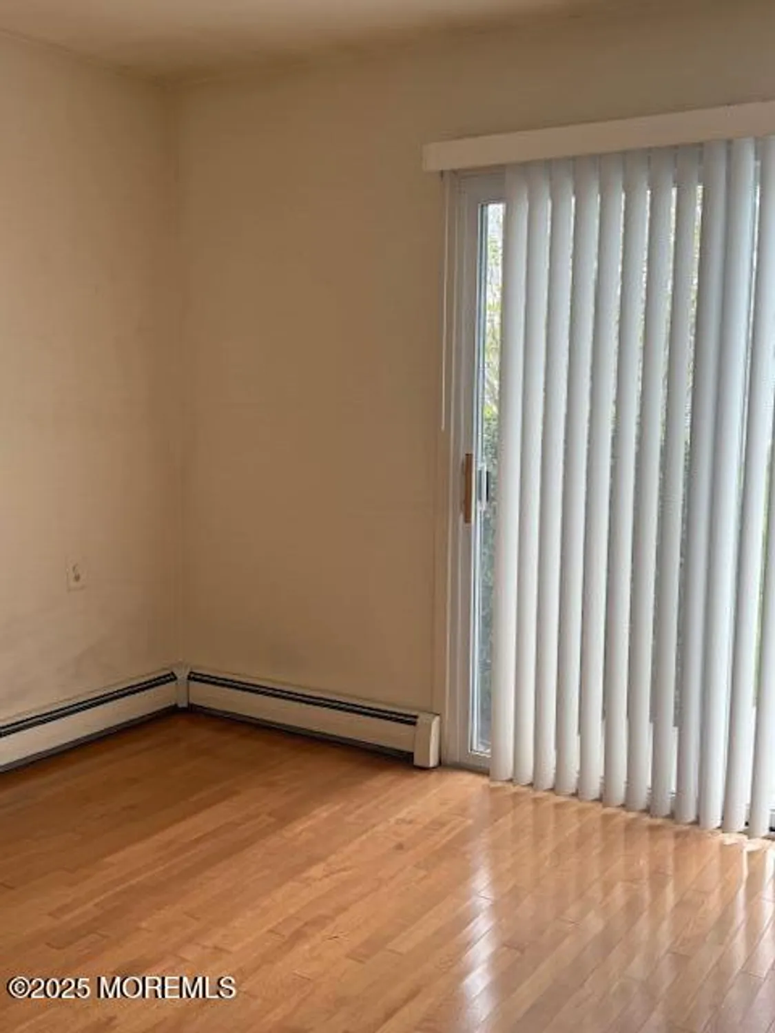 Property Slideshow image 9 of 14 | 265 charlotteville dr, Toms River, NJ, 08757