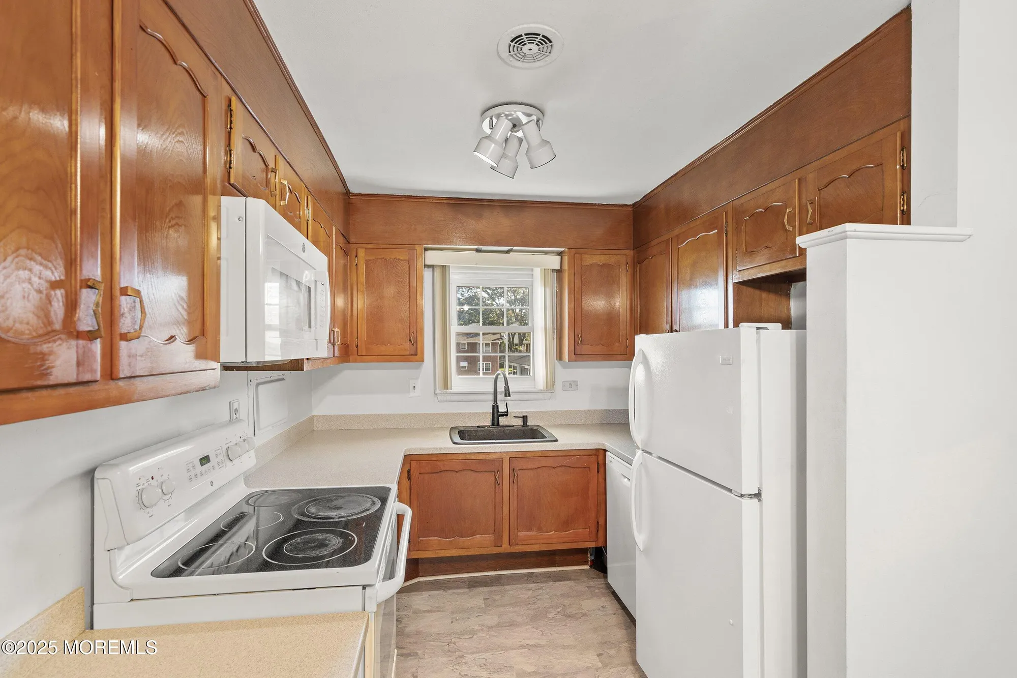 Property Slideshow image 7 of 26 | 42 cambridge ct h, Lakewood, NJ, 08701