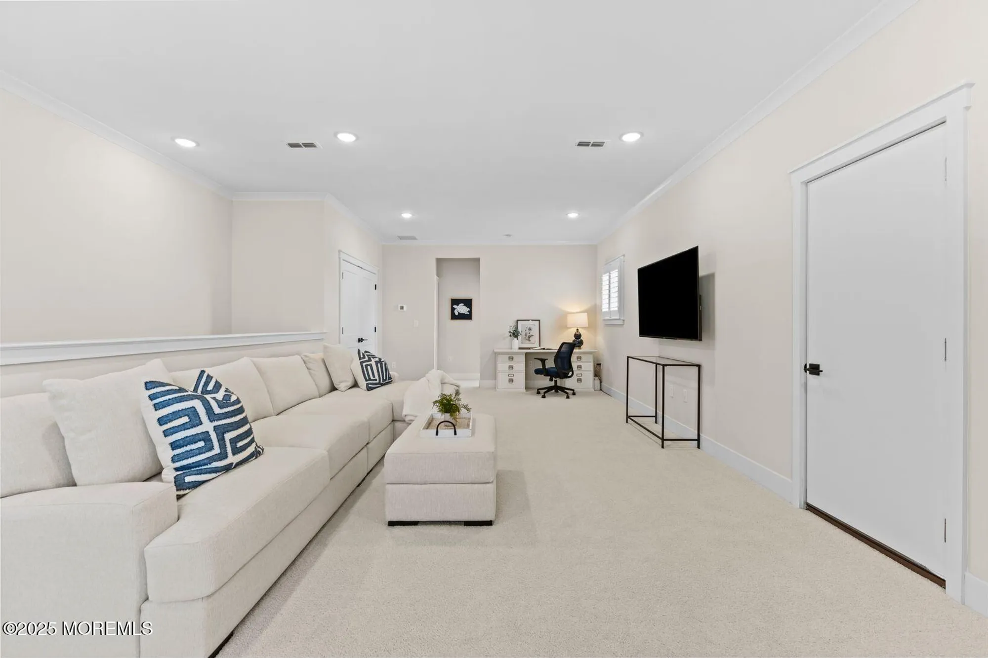 Property Slideshow image 27 of 52 | 40 sanctuary ln, Wall Township, NJ, 07727