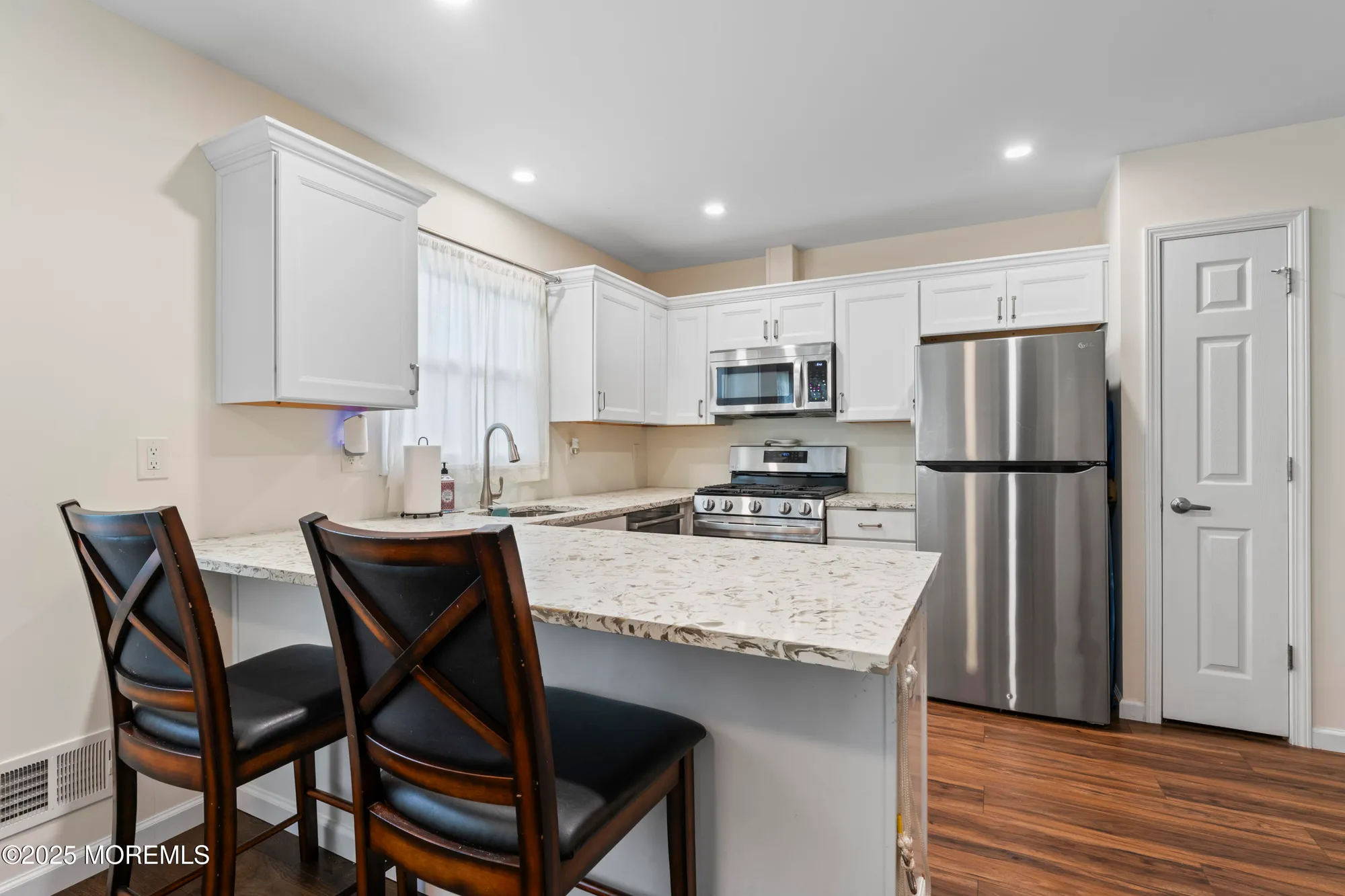 Property Slideshow image 7 of 25 | 8 carter way, Brick, NJ, 08723