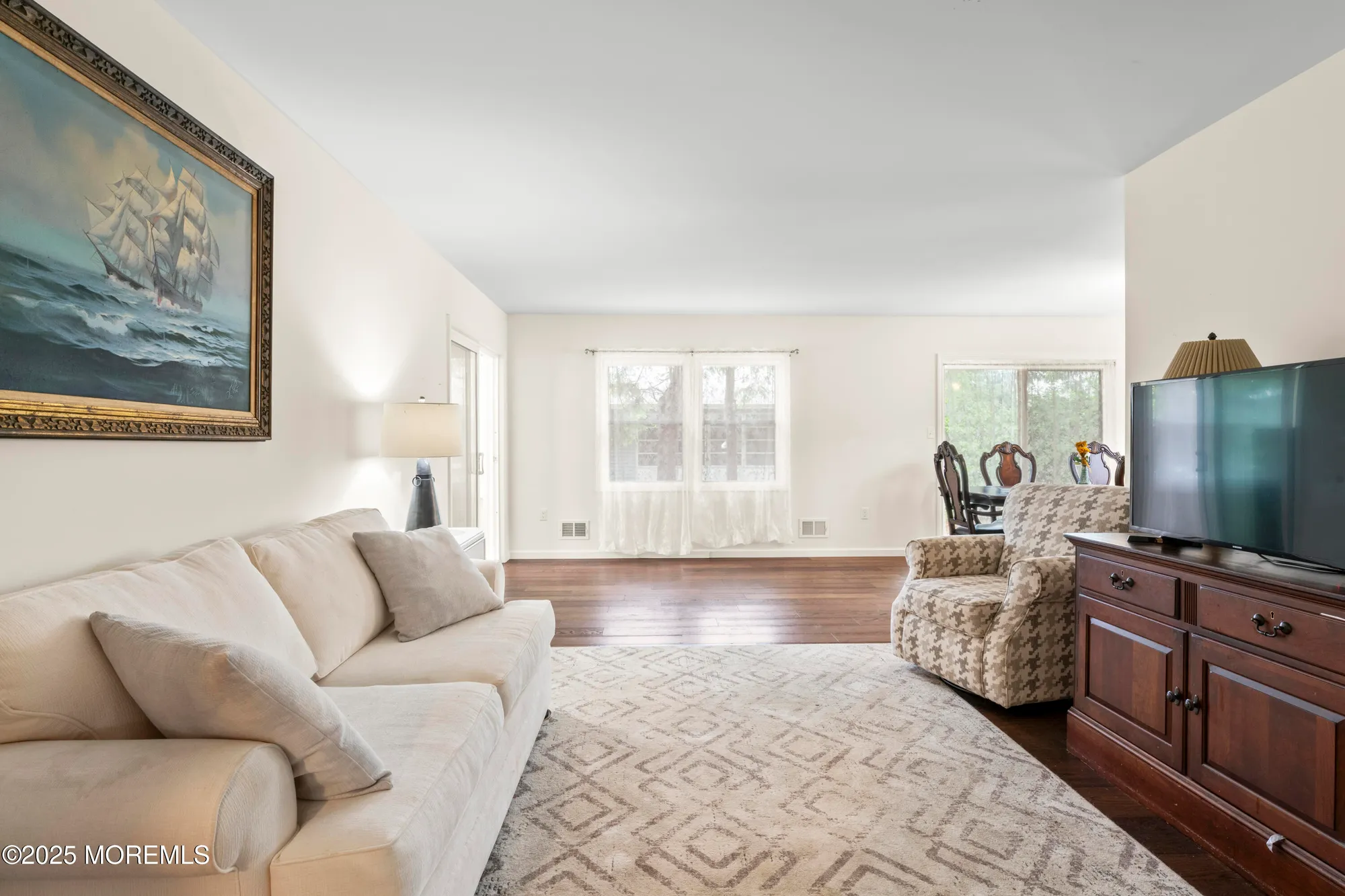 Property Slideshow image 12 of 25 | 8 carter way, Brick, NJ, 08723