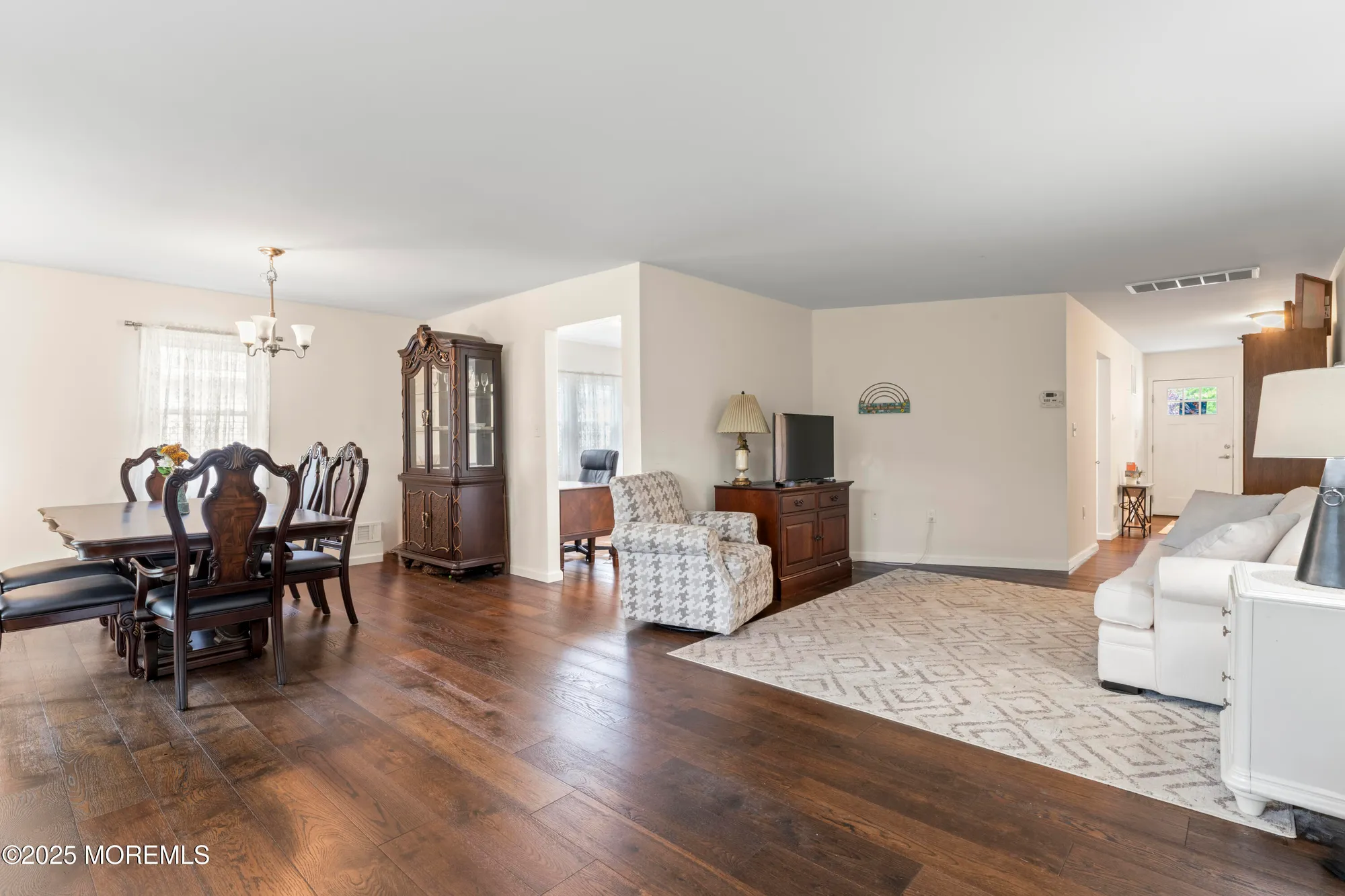 Property Slideshow image 13 of 25 | 8 carter way, Brick, NJ, 08723