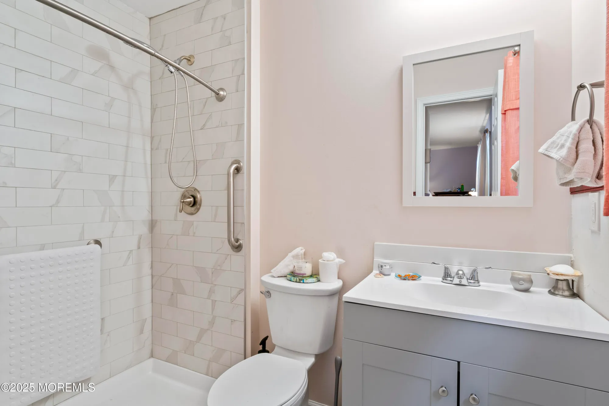 Property Slideshow image 16 of 25 | 8 carter way, Brick, NJ, 08723