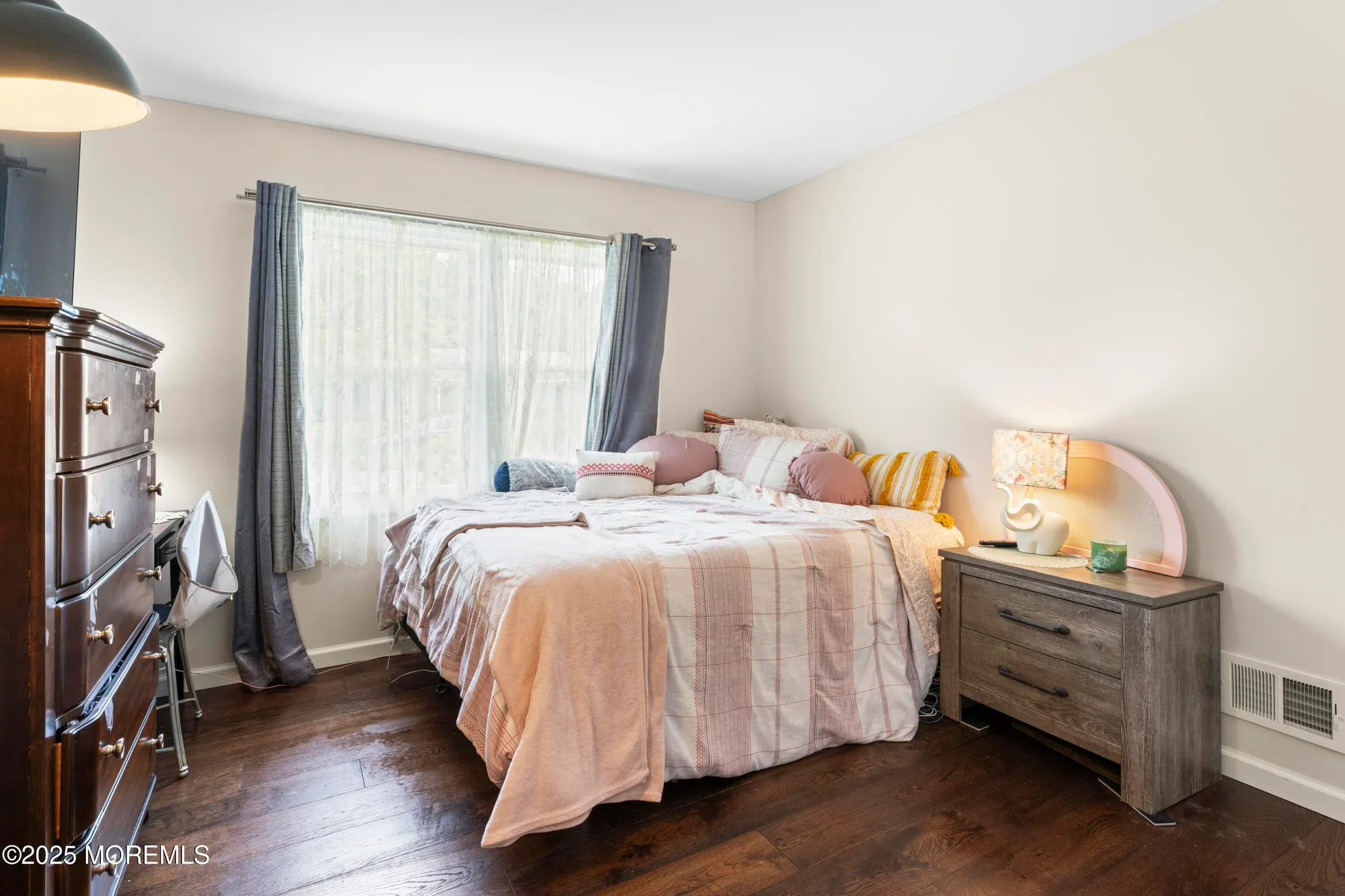 Property Slideshow image 19 of 25 | 8 carter way, Brick, NJ, 08723