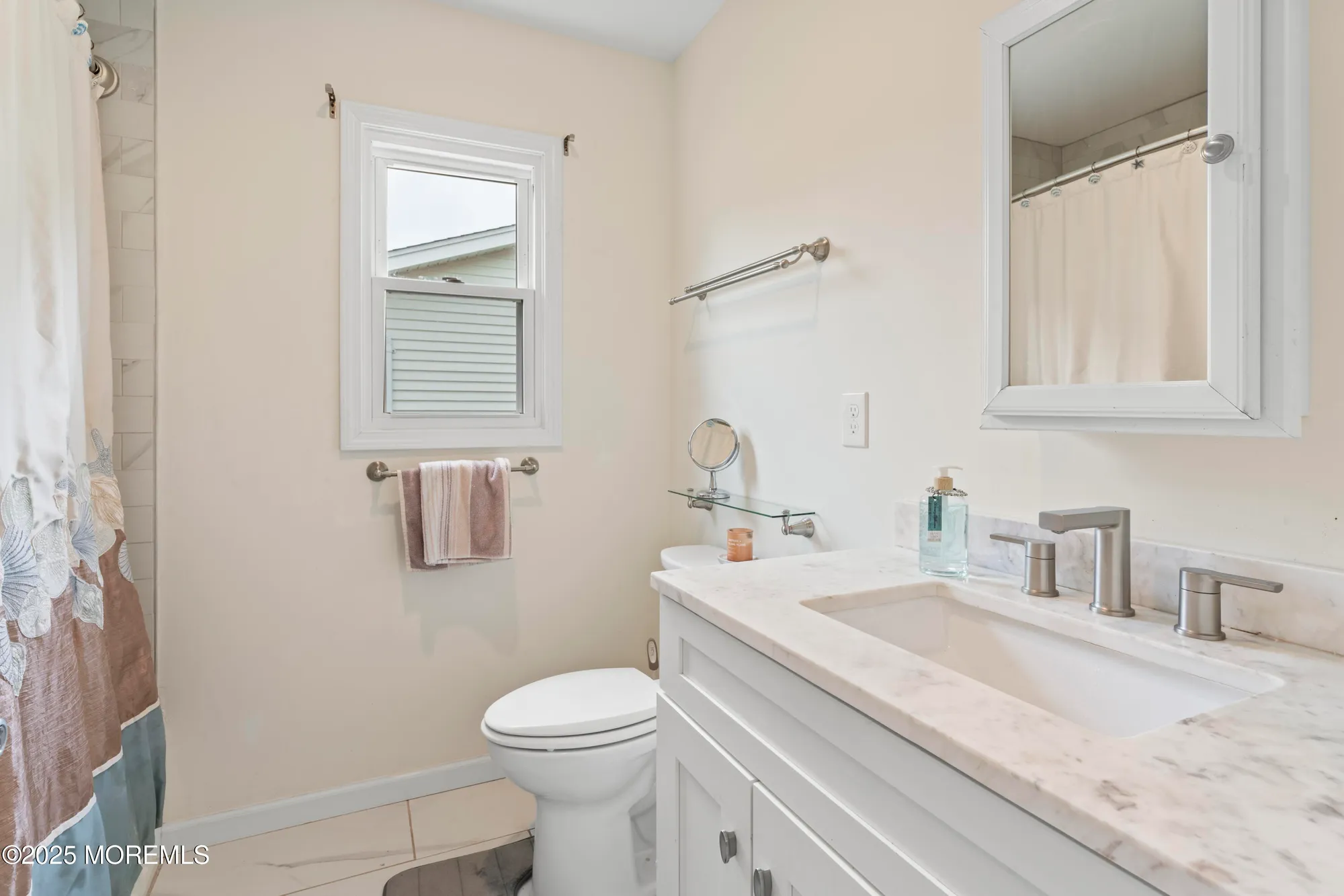 Property Slideshow image 20 of 25 | 8 carter way, Brick, NJ, 08723