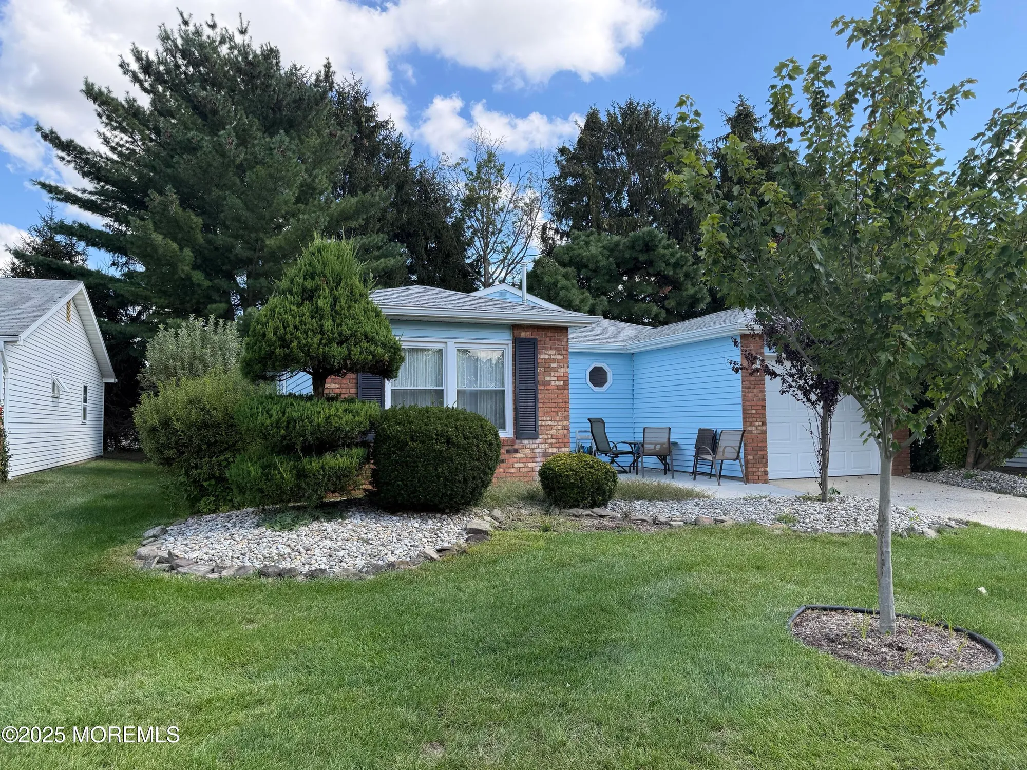 Property Slideshow image 21 of 25 | 8 carter way, Brick, NJ, 08723