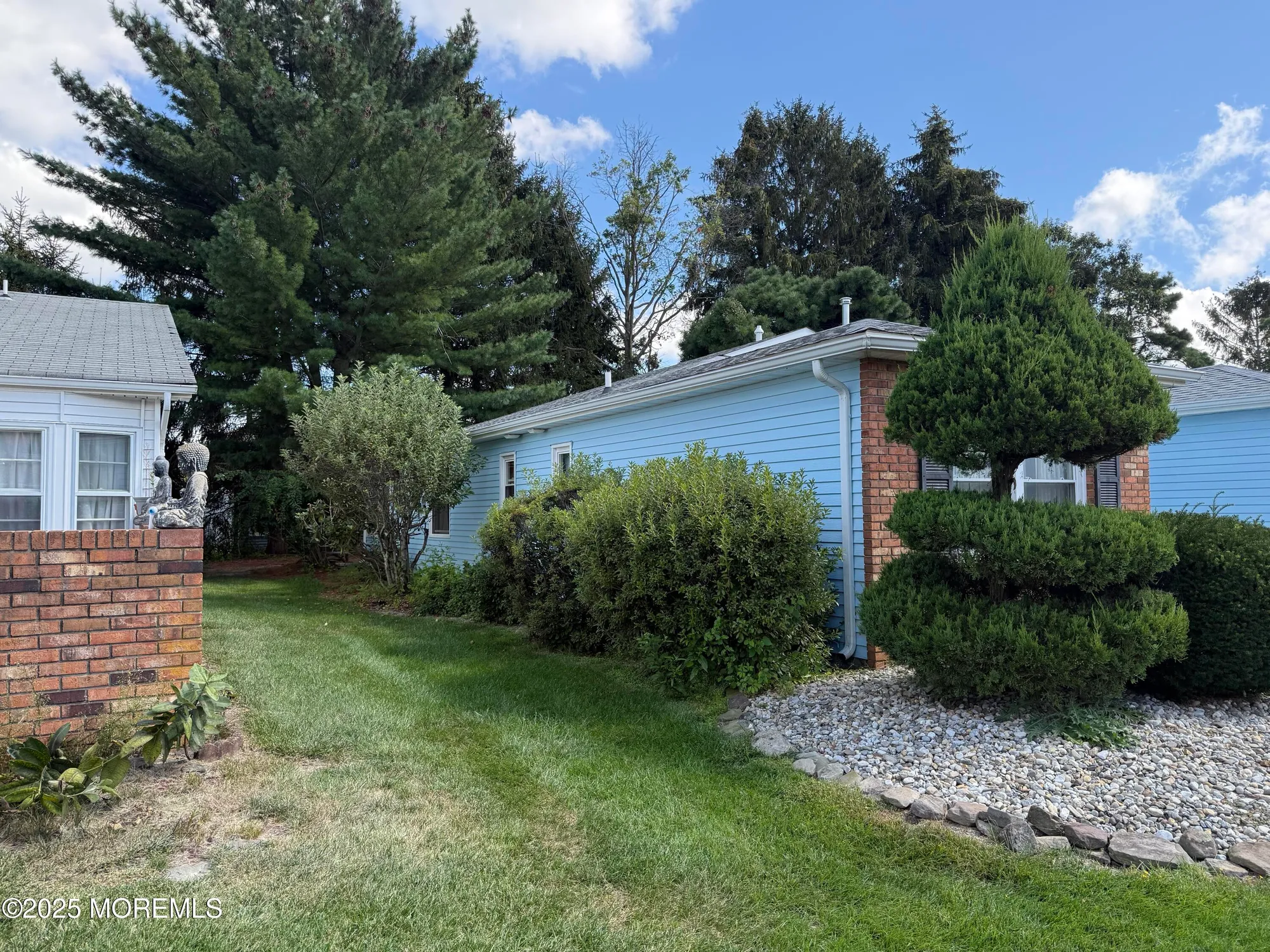 Property Slideshow image 22 of 25 | 8 carter way, Brick, NJ, 08723