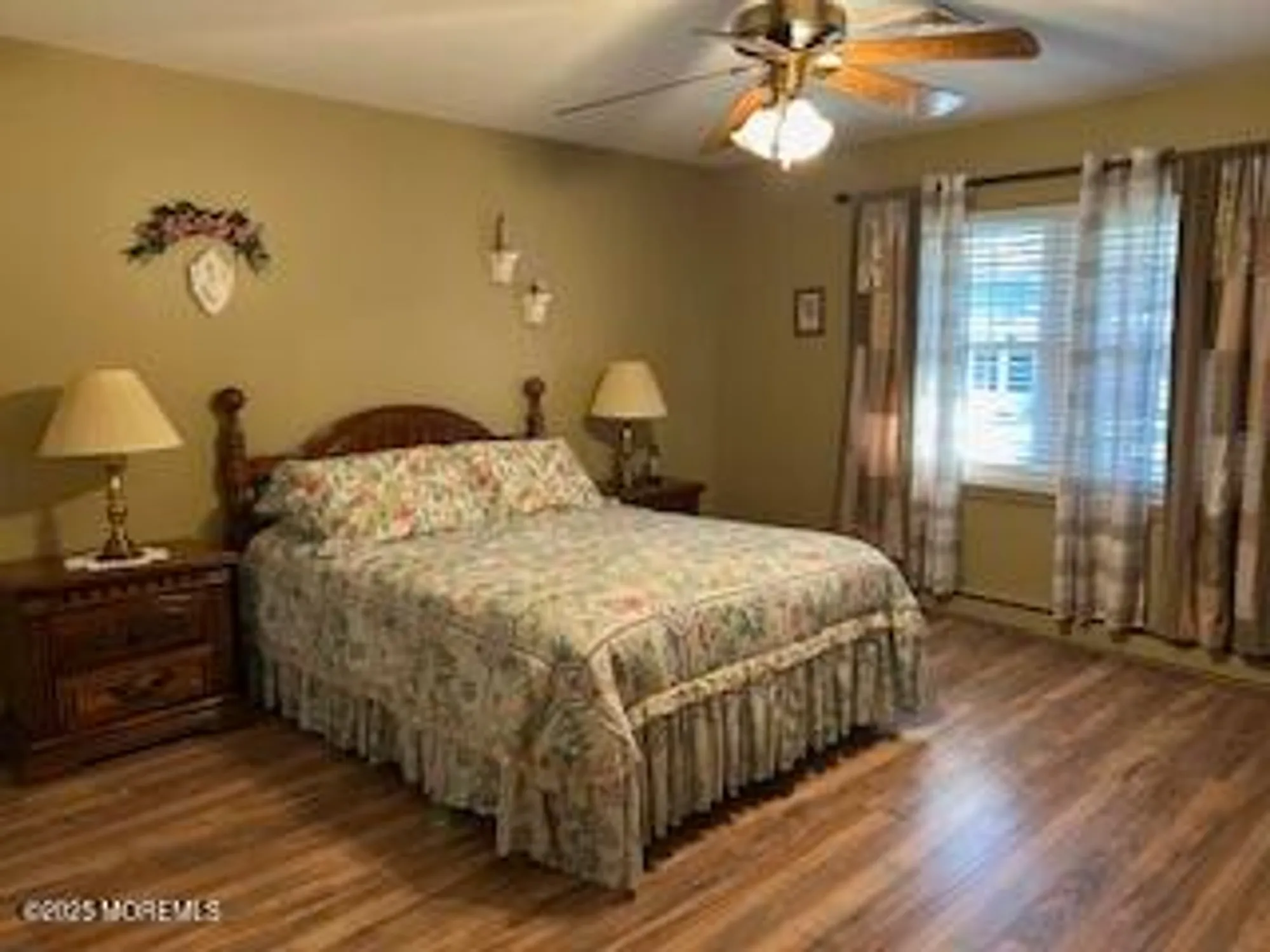 Property Slideshow image 12 of 28 | 455b portsmouth dr, Lakewood, NJ, 08701