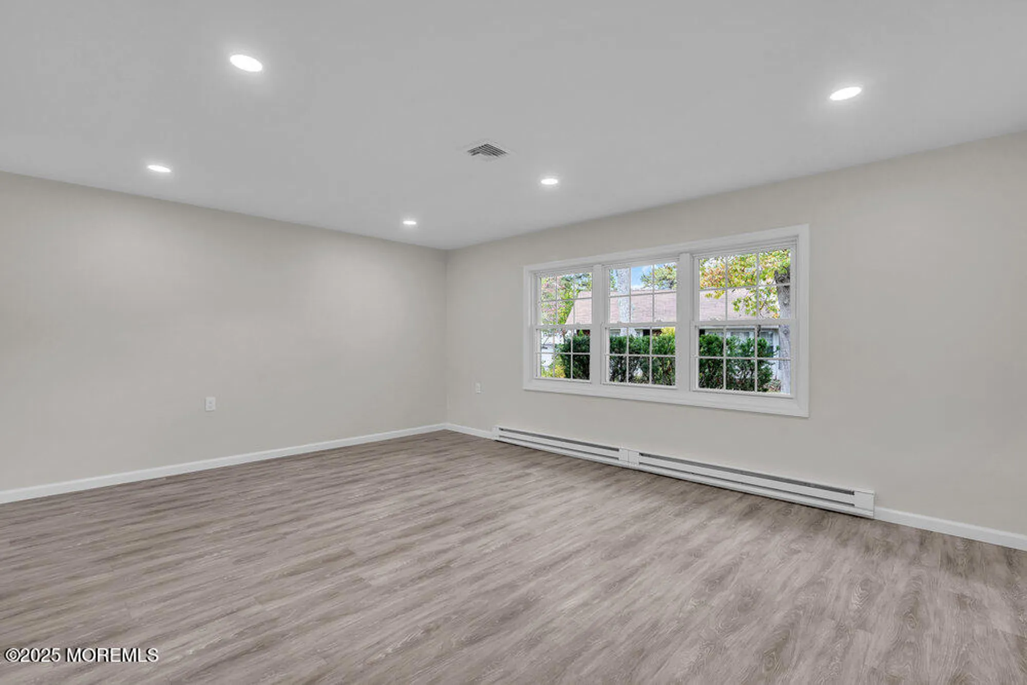 Property Slideshow image 8 of 22 | 1135 argyll cir d, Lakewood, NJ, 08701