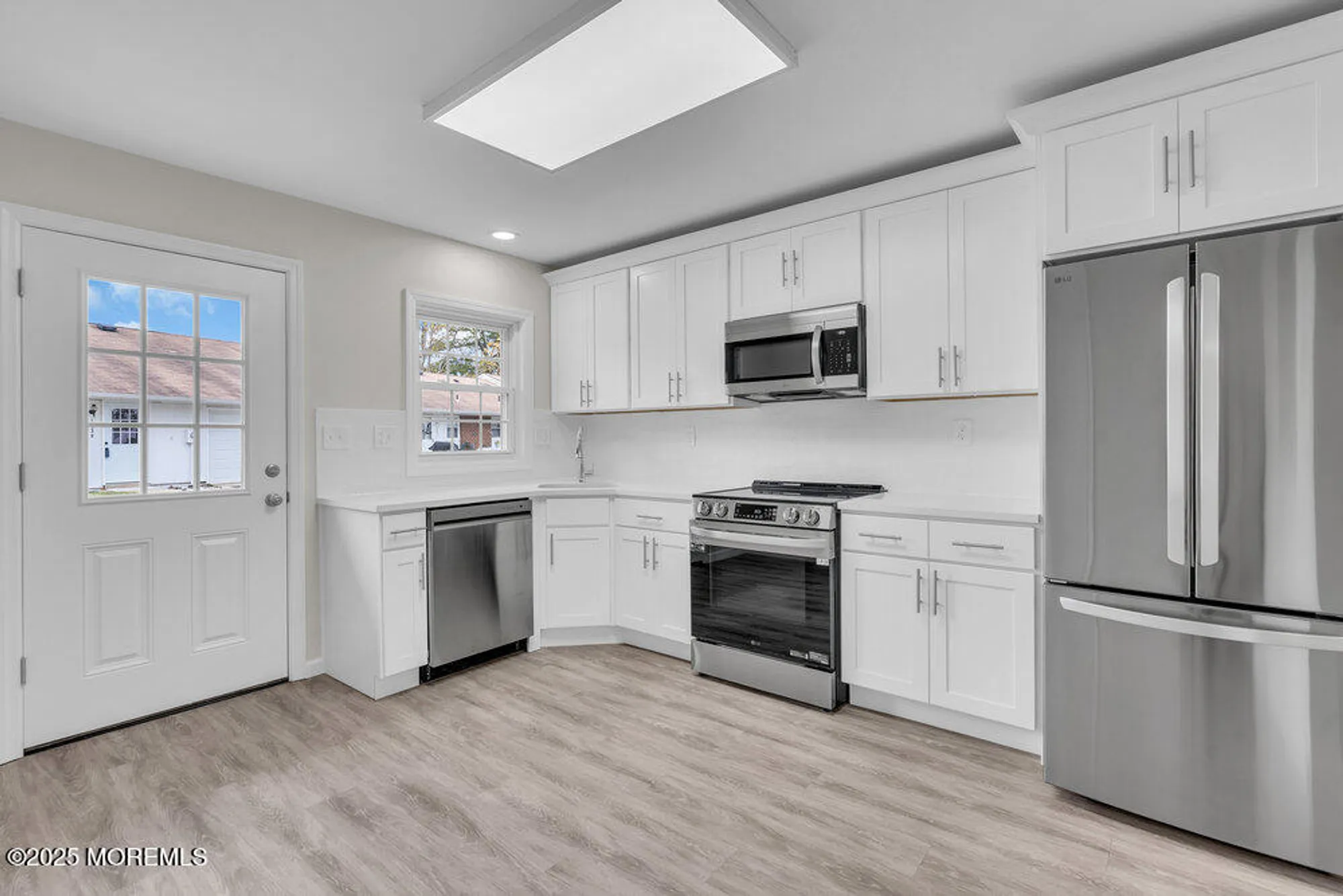 Property Slideshow image 5 of 22 | 1135 argyll cir d, Lakewood, NJ, 08701