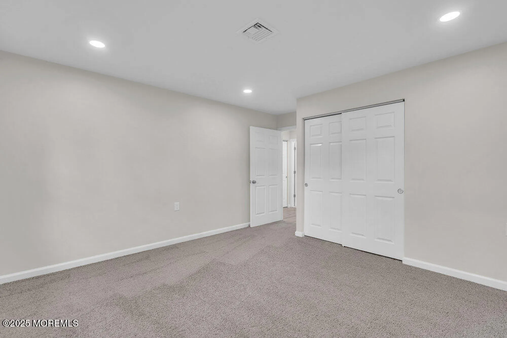 Property Slideshow image 18 of 22 | 1135 argyll cir d, Lakewood, NJ, 08701