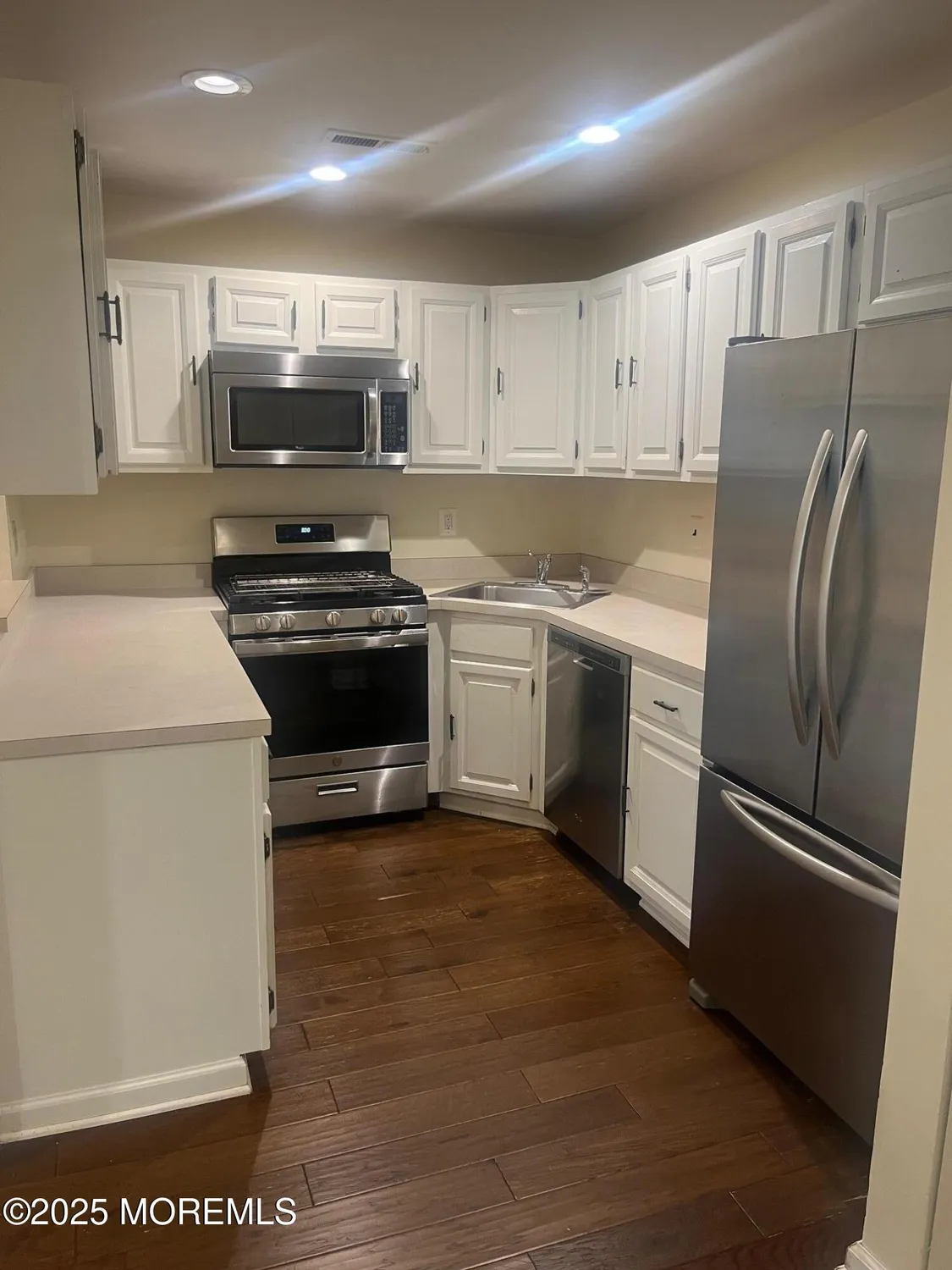 Property Slideshow image 6 of 10 | 164 arrowwood ct, Red Bank, NJ, 07701