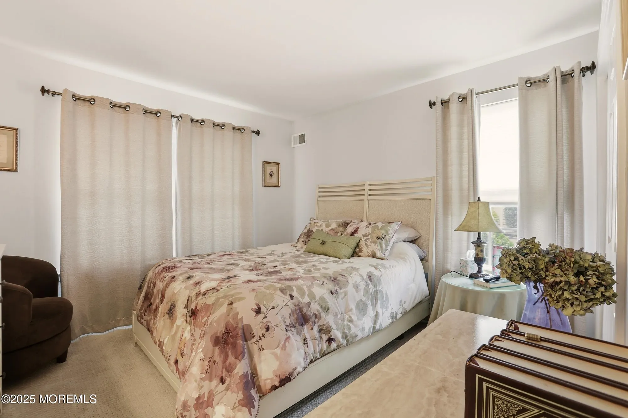 Property Slideshow image 15 of 24 | 90 skyline dr, Lakewood, NJ, 08701