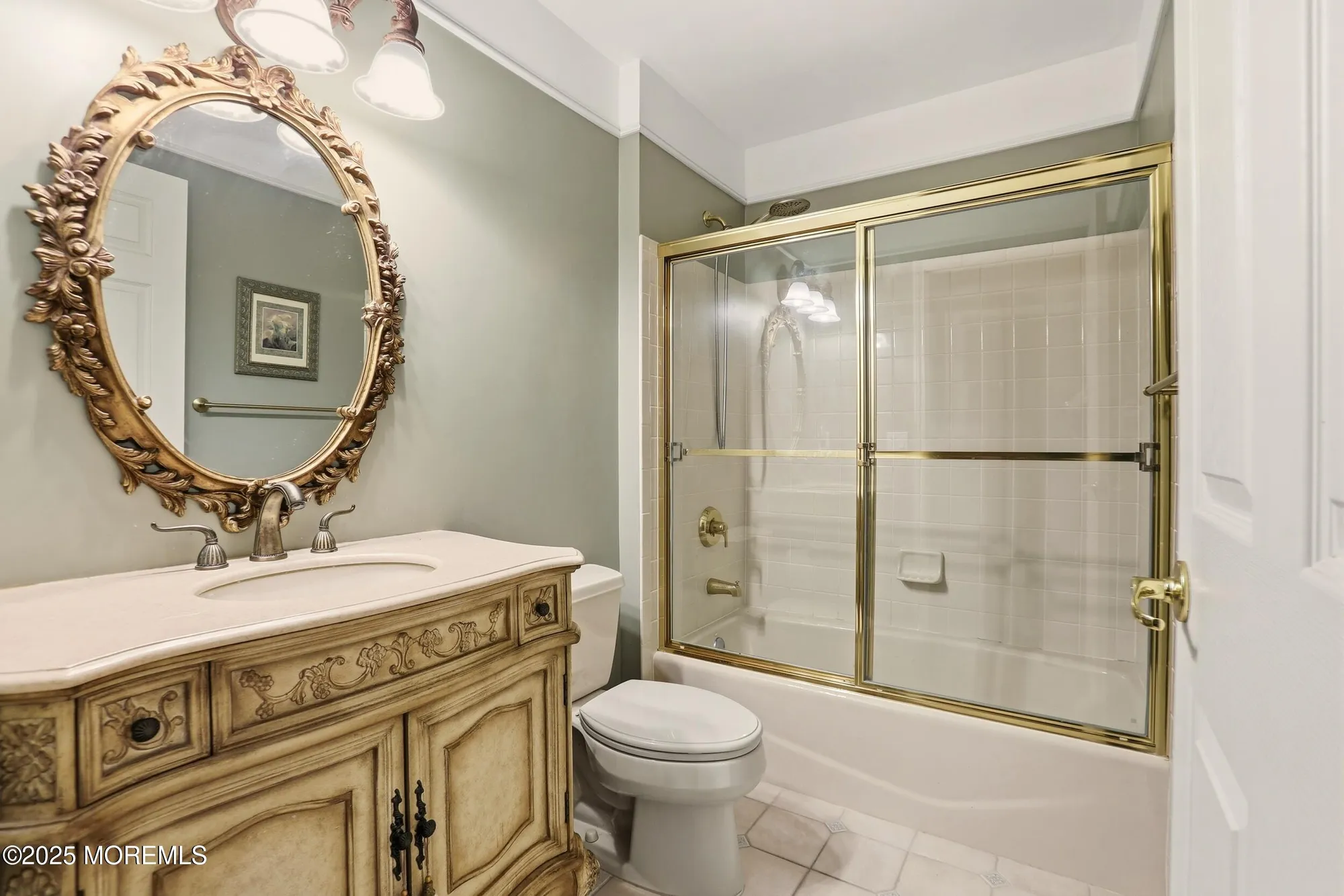 Property Slideshow image 17 of 24 | 90 skyline dr, Lakewood, NJ, 08701