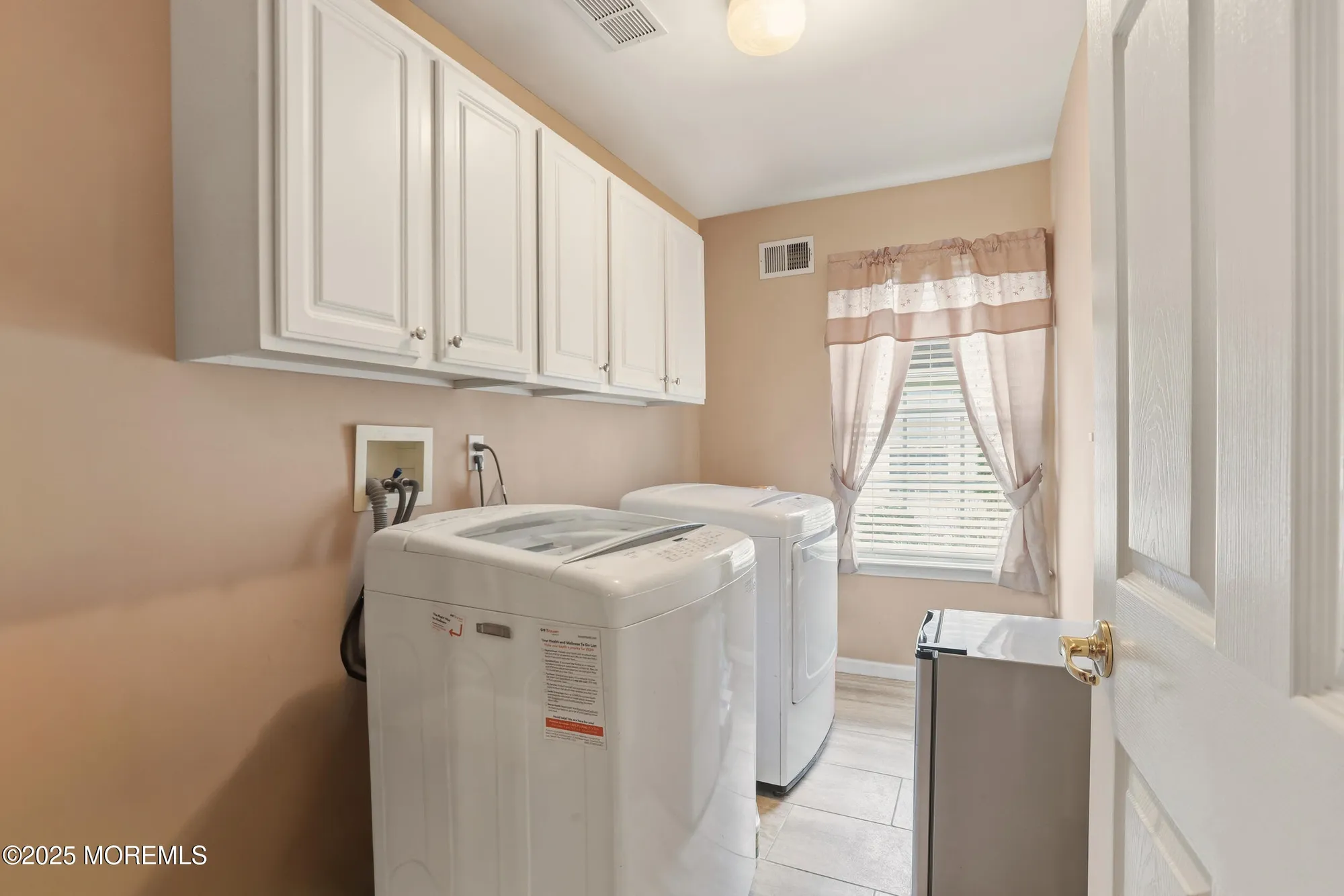 Property Slideshow image 20 of 24 | 90 skyline dr, Lakewood, NJ, 08701