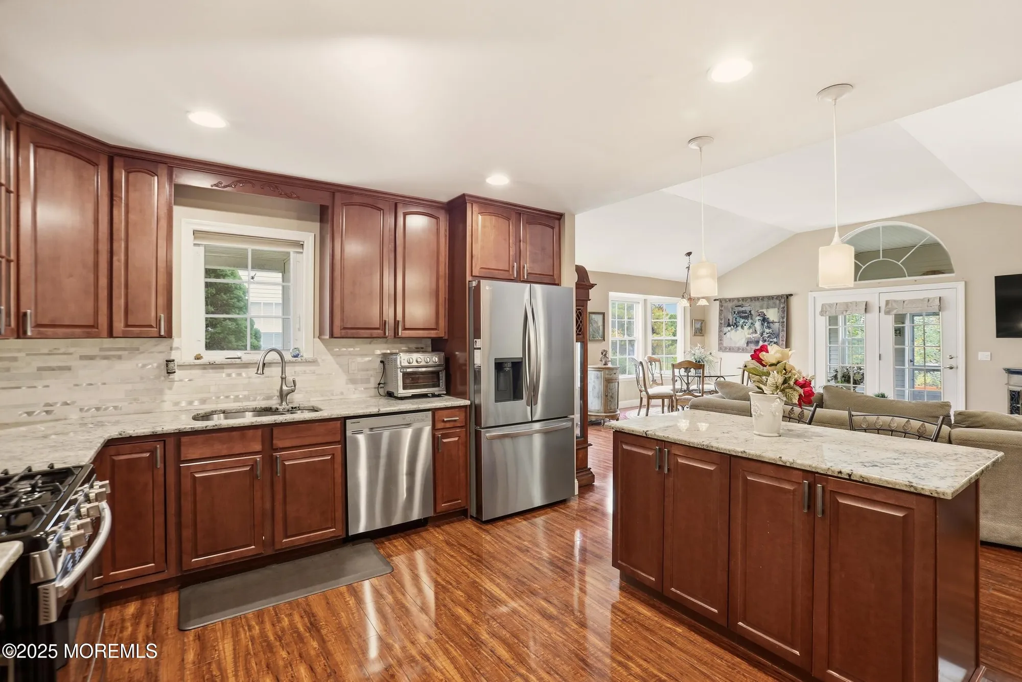 Property Slideshow image 9 of 24 | 90 skyline dr, Lakewood, NJ, 08701