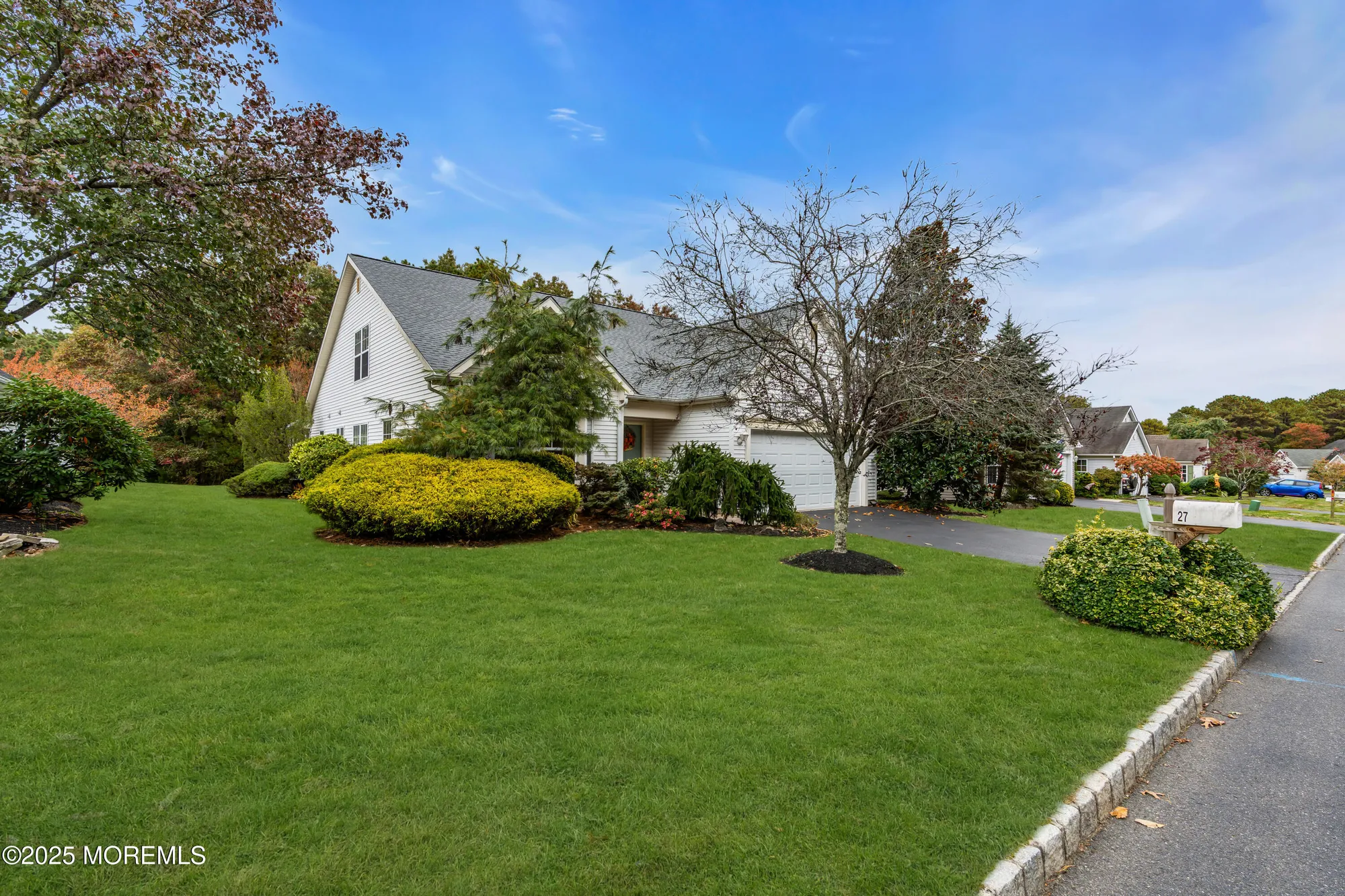 Property Slideshow image 4 of 91 | 27 strawberry ln, Lakewood, NJ, 08701