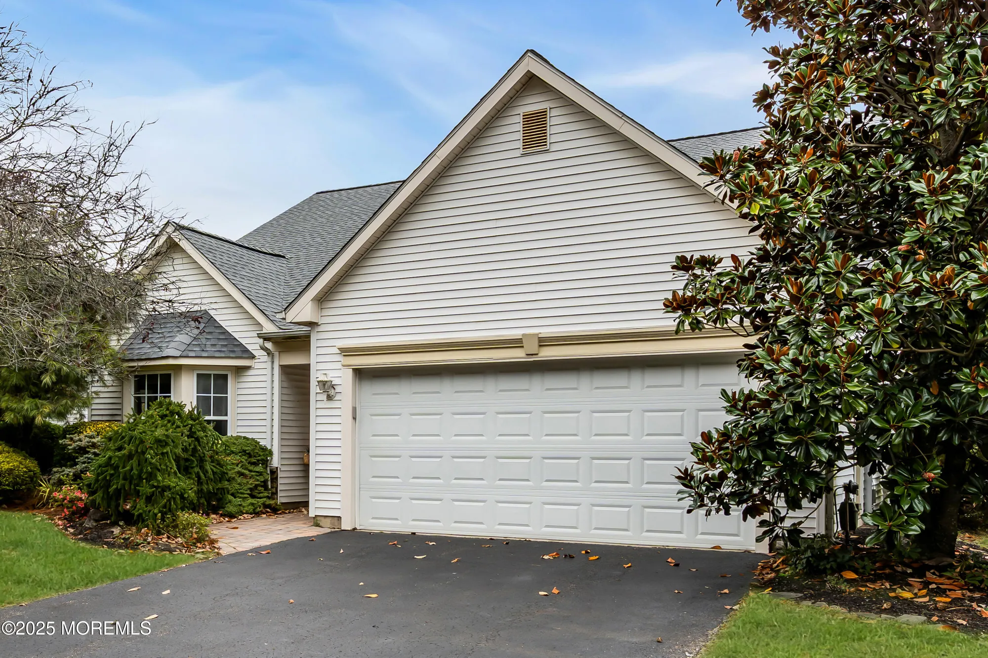 Property Slideshow image 9 of 91 | 27 strawberry ln, Lakewood, NJ, 08701