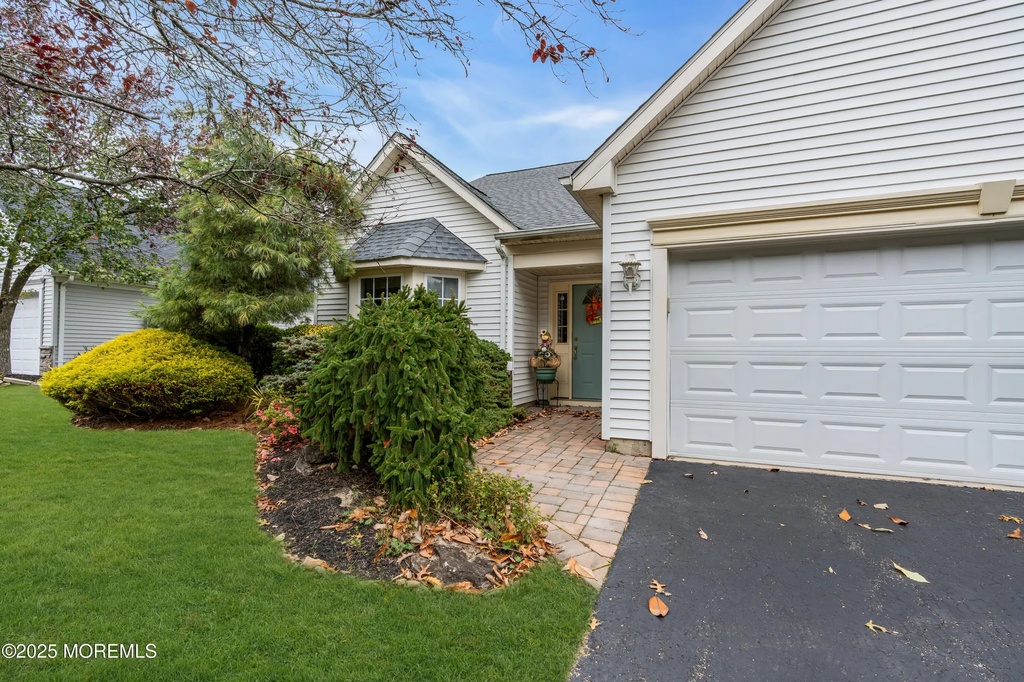 Property Slideshow image 10 of 91 | 27 strawberry ln, Lakewood, NJ, 08701