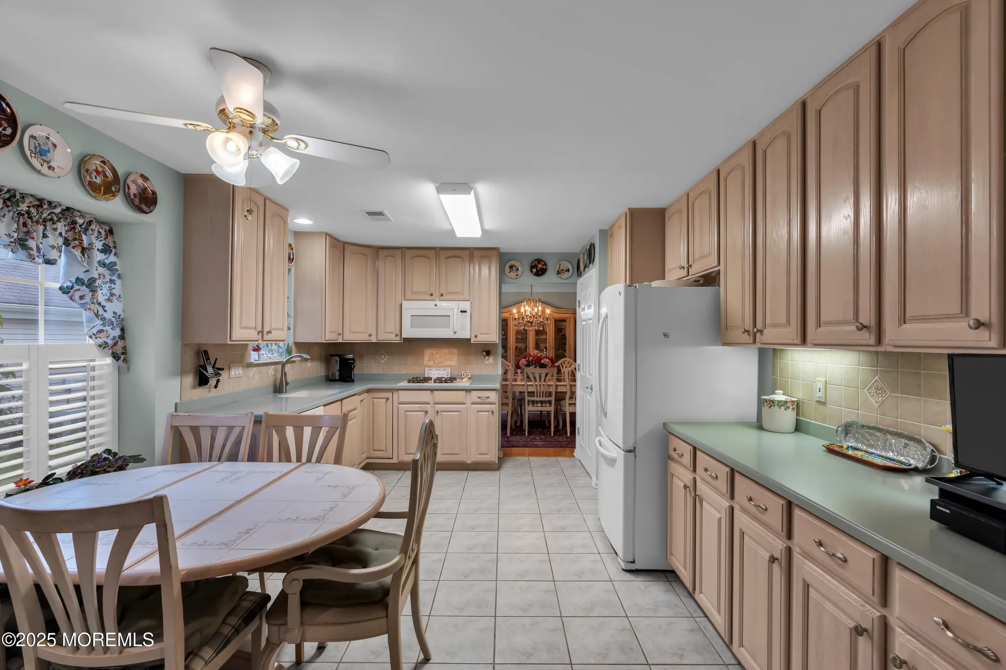Property Slideshow image 26 of 91 | 27 strawberry ln, Lakewood, NJ, 08701