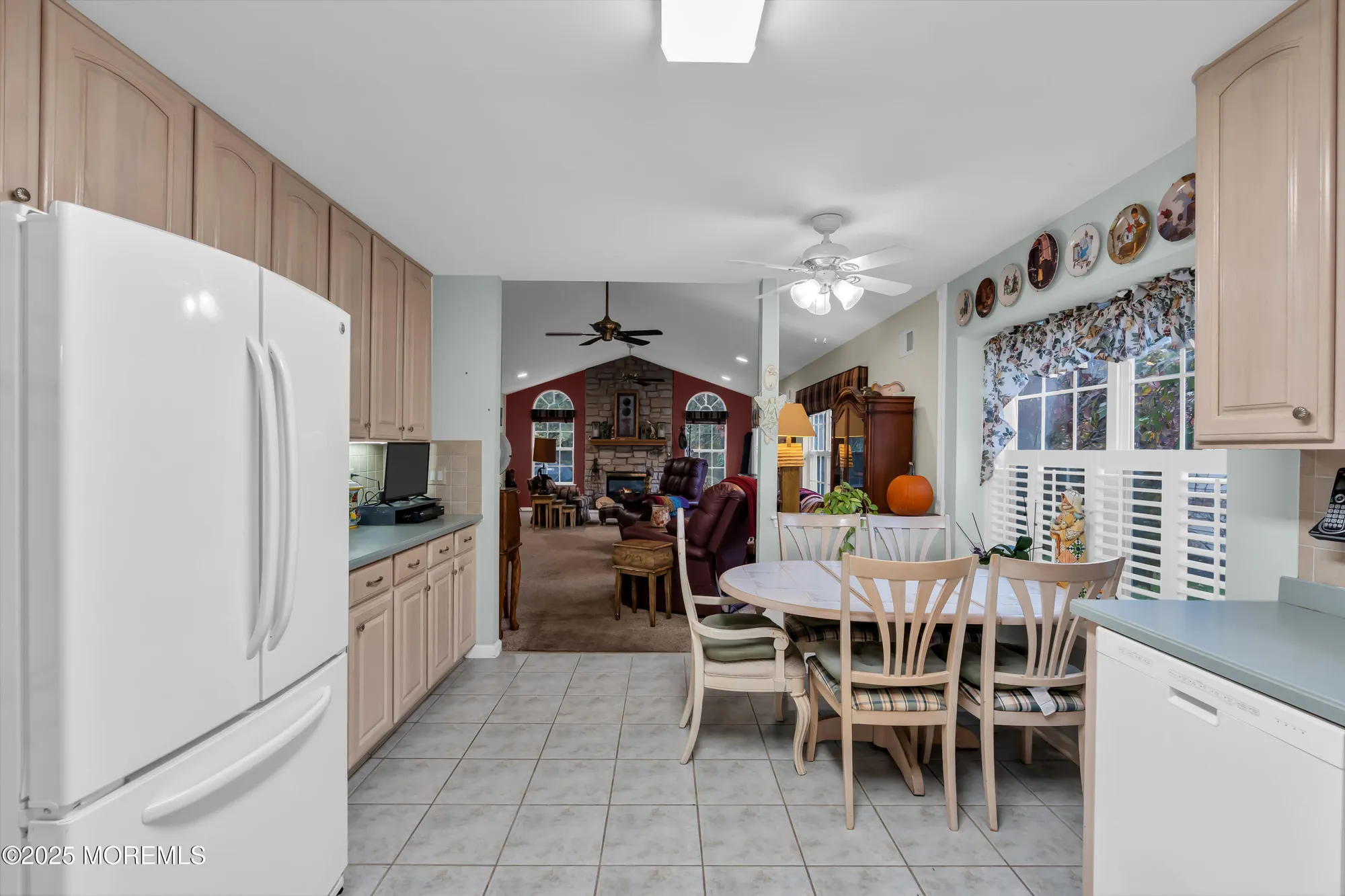 Property Slideshow image 31 of 91 | 27 strawberry ln, Lakewood, NJ, 08701