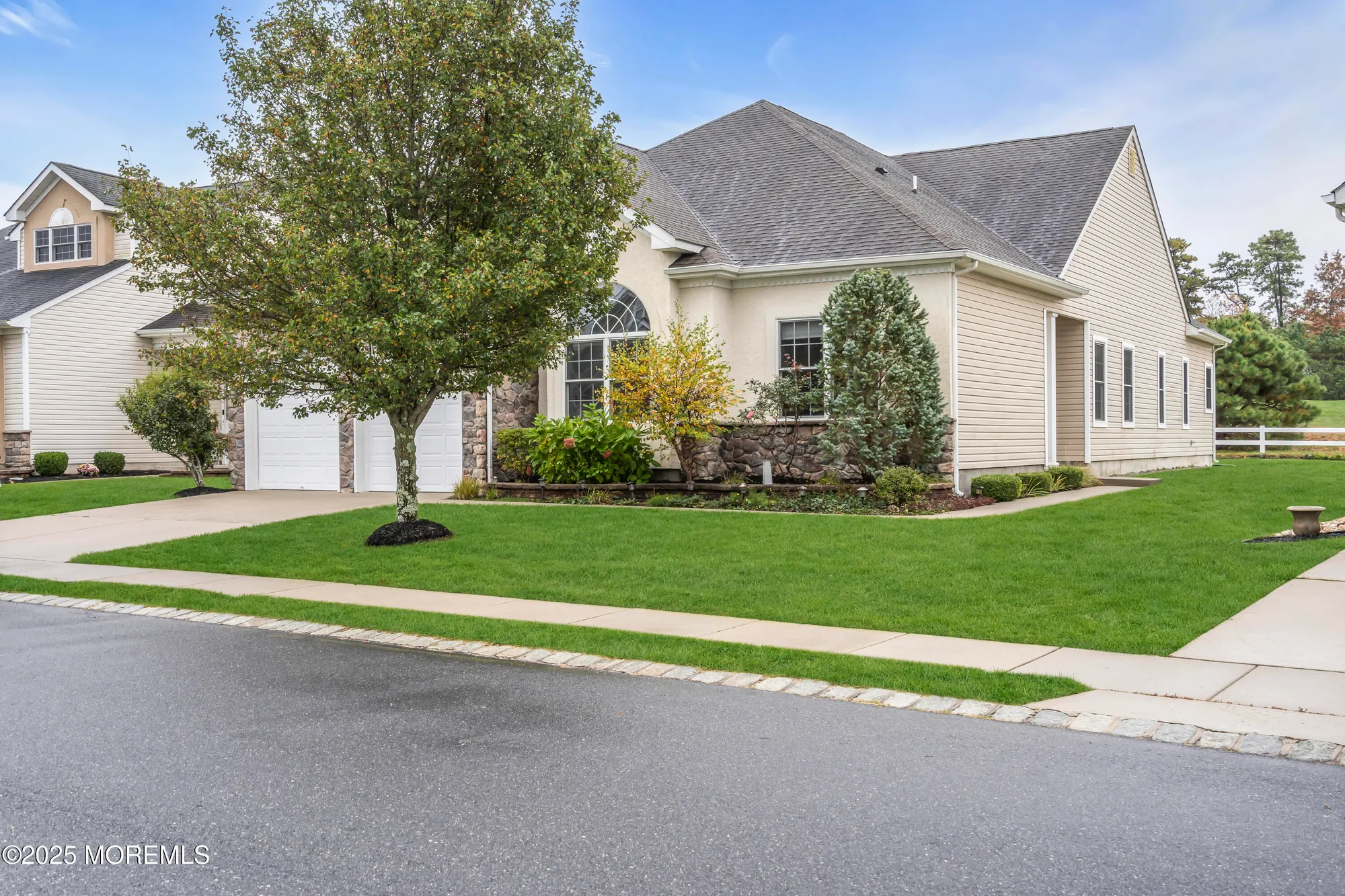 Property Slideshow image 4 of 49 | 29 mantoloking ln, Waretown, NJ, 08758