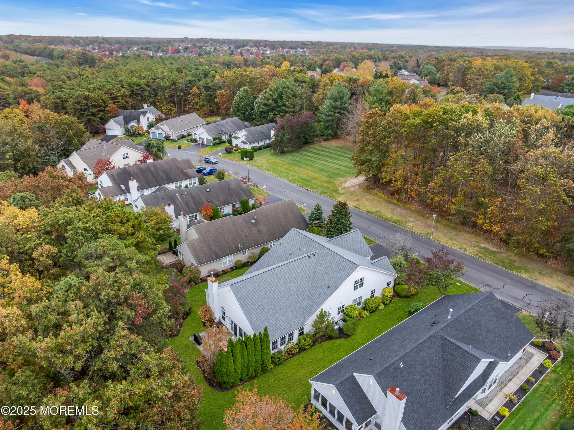 Property Slideshow image 80 of 91 | 27 strawberry ln, Lakewood, NJ, 08701