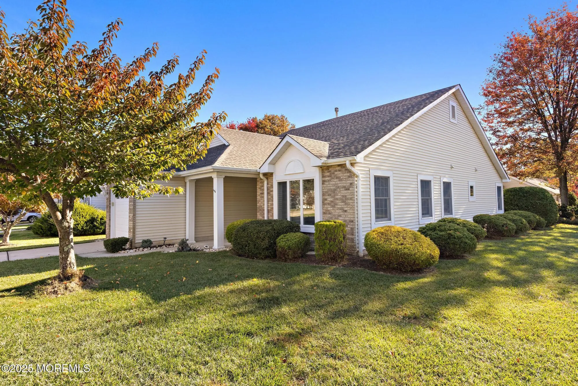 Property Slideshow image 4 of 49 | 2271 tomera pl, Toms River, NJ, 08755