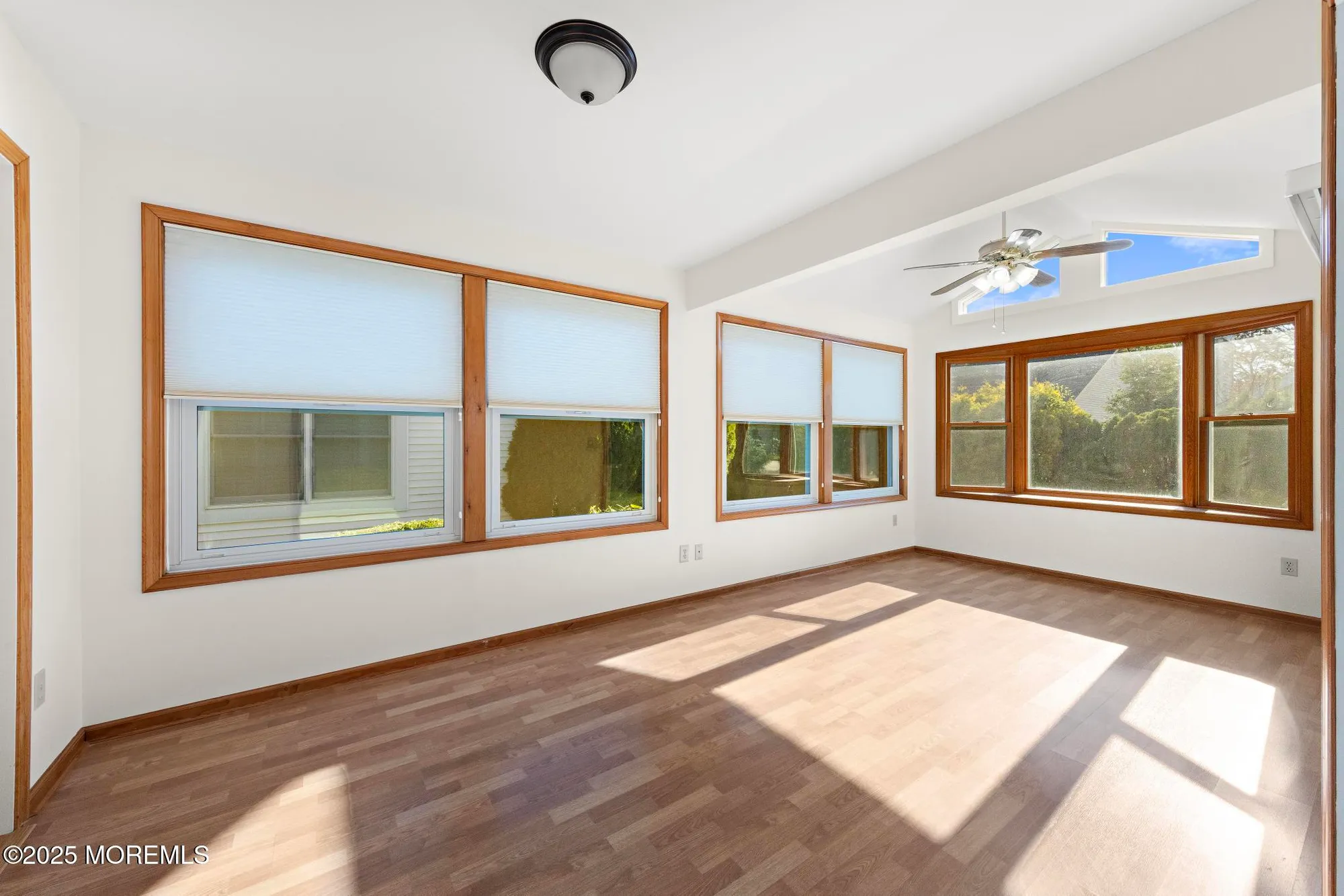 Property Slideshow image 23 of 49 | 2271 tomera pl, Toms River, NJ, 08755
