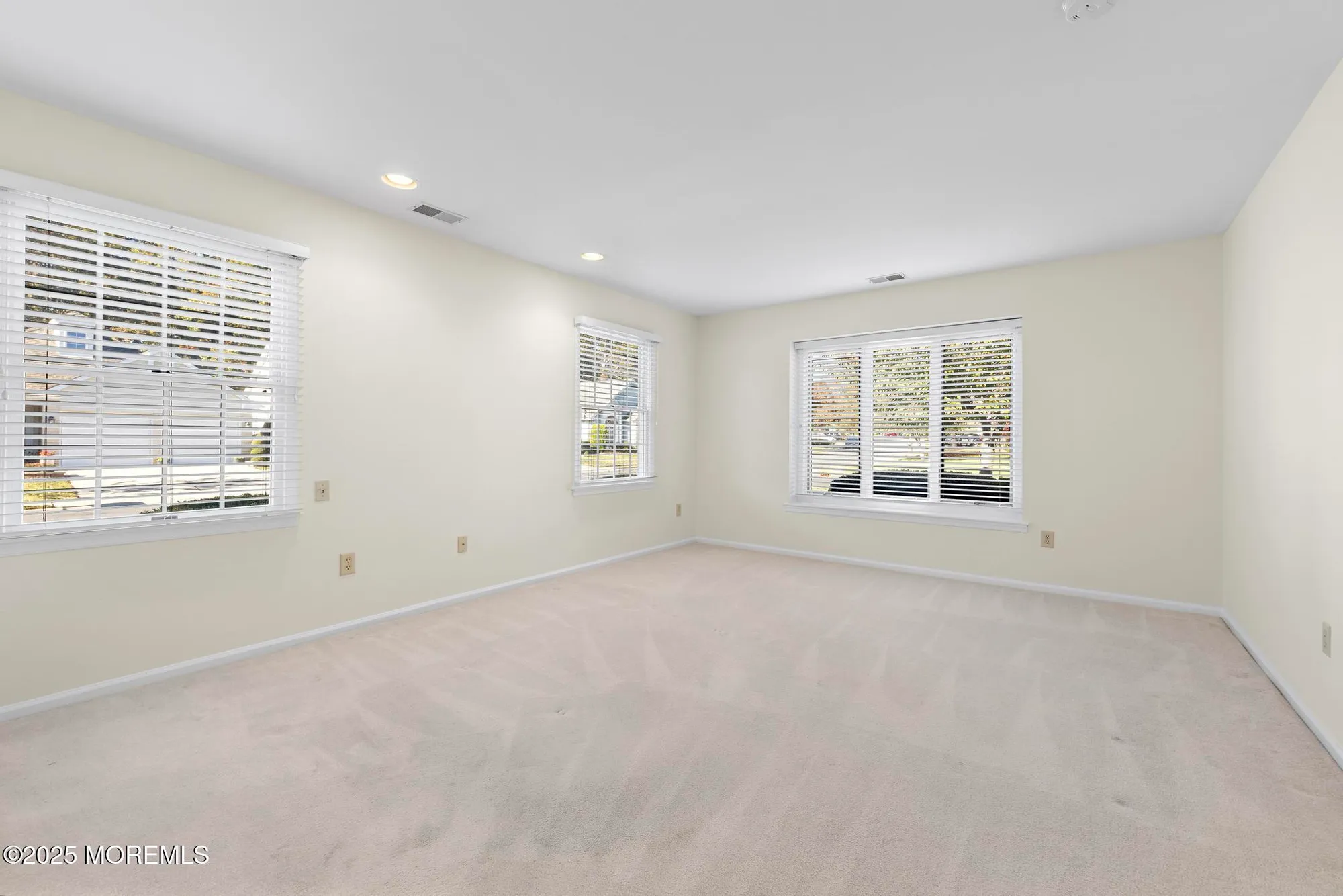 Property Slideshow image 17 of 49 | 2271 tomera pl, Toms River, NJ, 08755