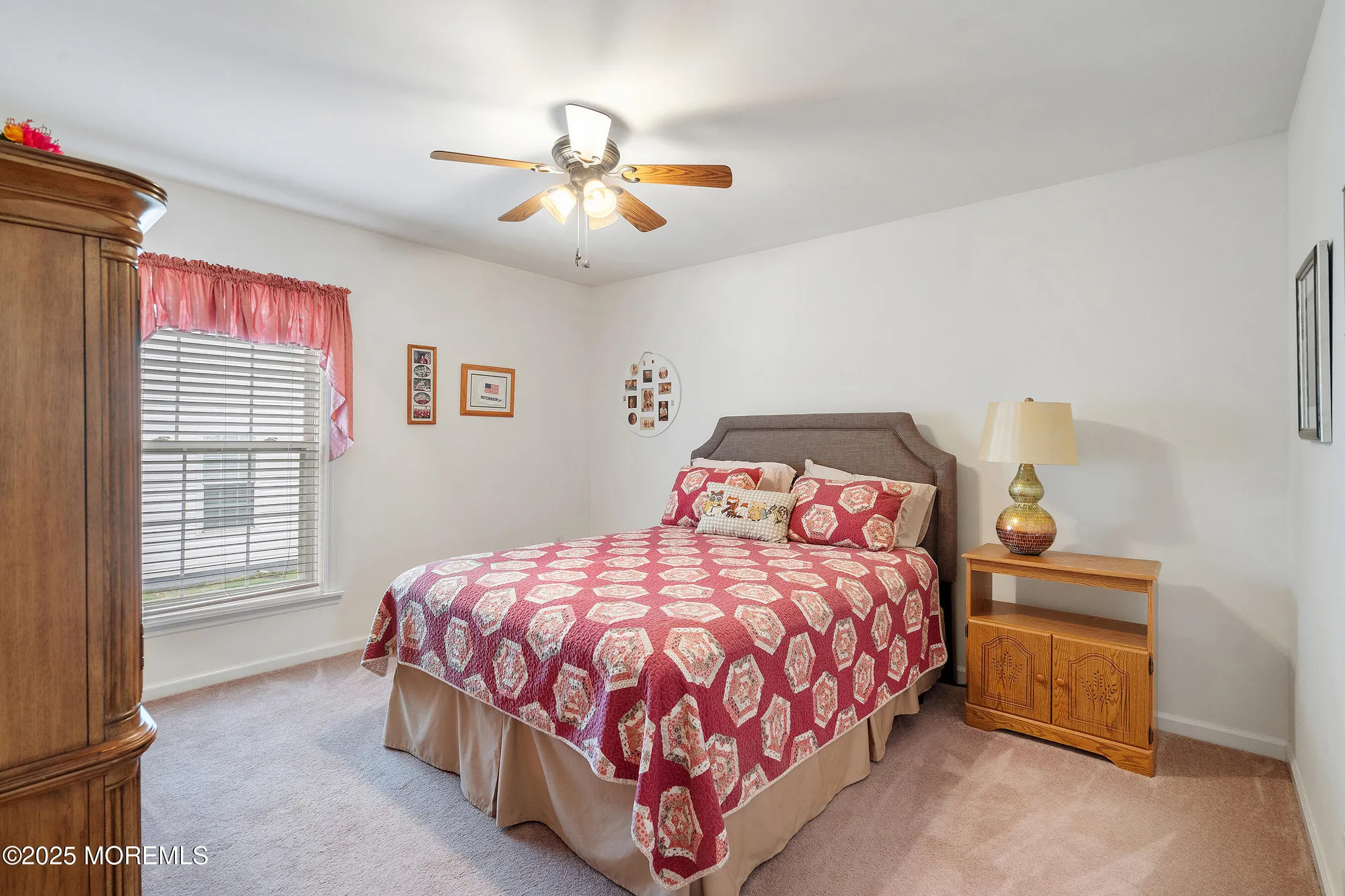 Property Slideshow image 12 of 20 | 71 oak ridge ln, Manahawkin, NJ, 08050