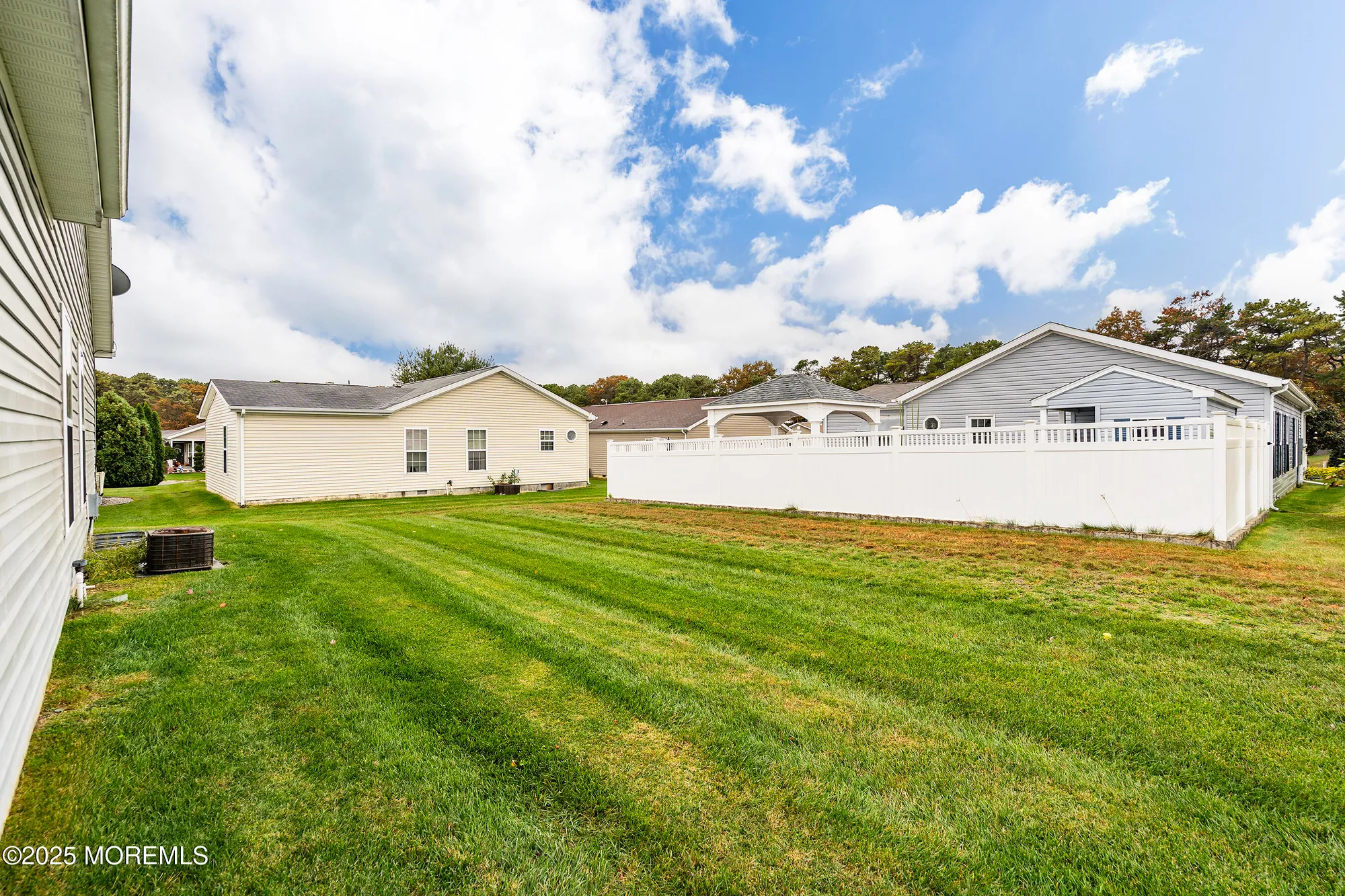 Property Slideshow image 14 of 20 | 71 oak ridge ln, Manahawkin, NJ, 08050