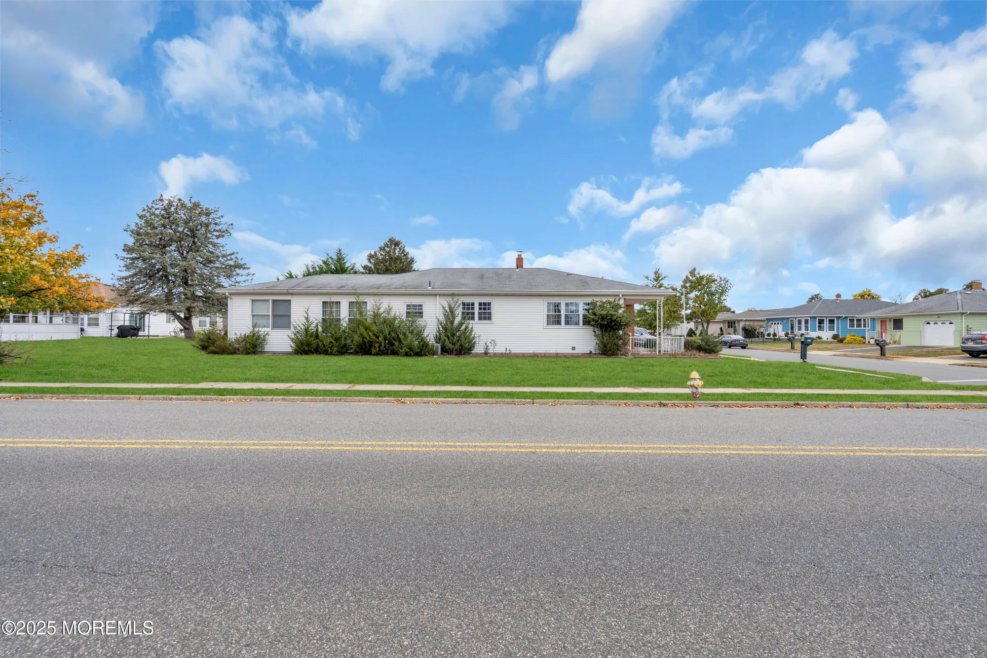 Property Slideshow image 17 of 23 | 208 bonaire dr, Toms River, NJ, 08757