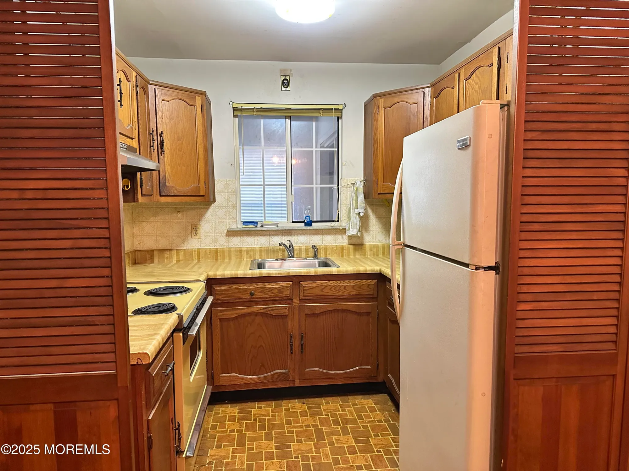Property Slideshow image 8 of 15 | 19b medford rd # 61, Whiting, NJ, 08759