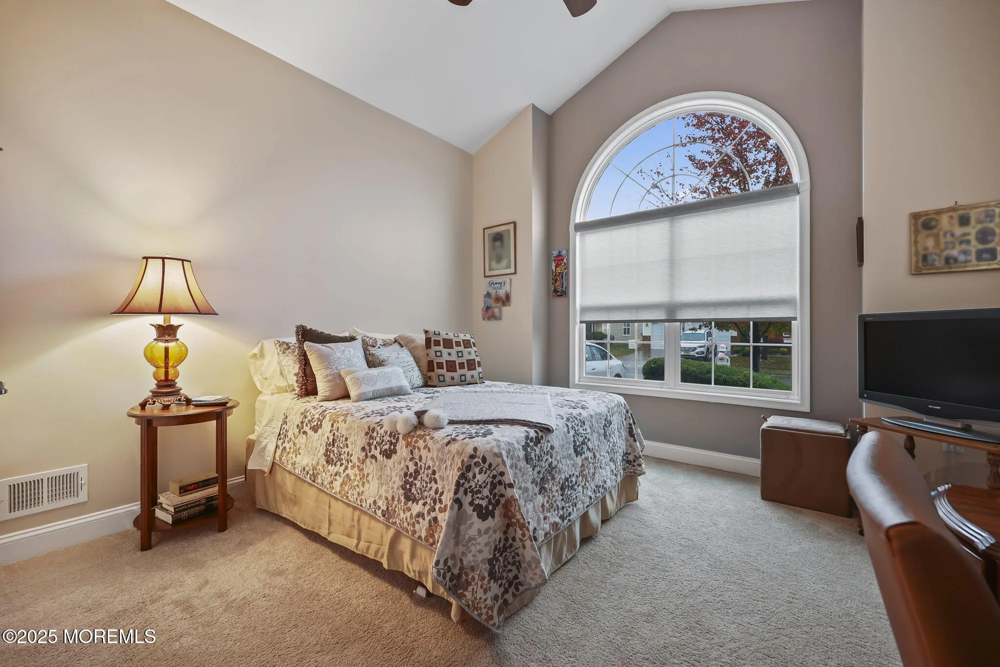 Property Slideshow image 26 of 40 | 240 diamond spring dr, Monroe, NJ, 08831