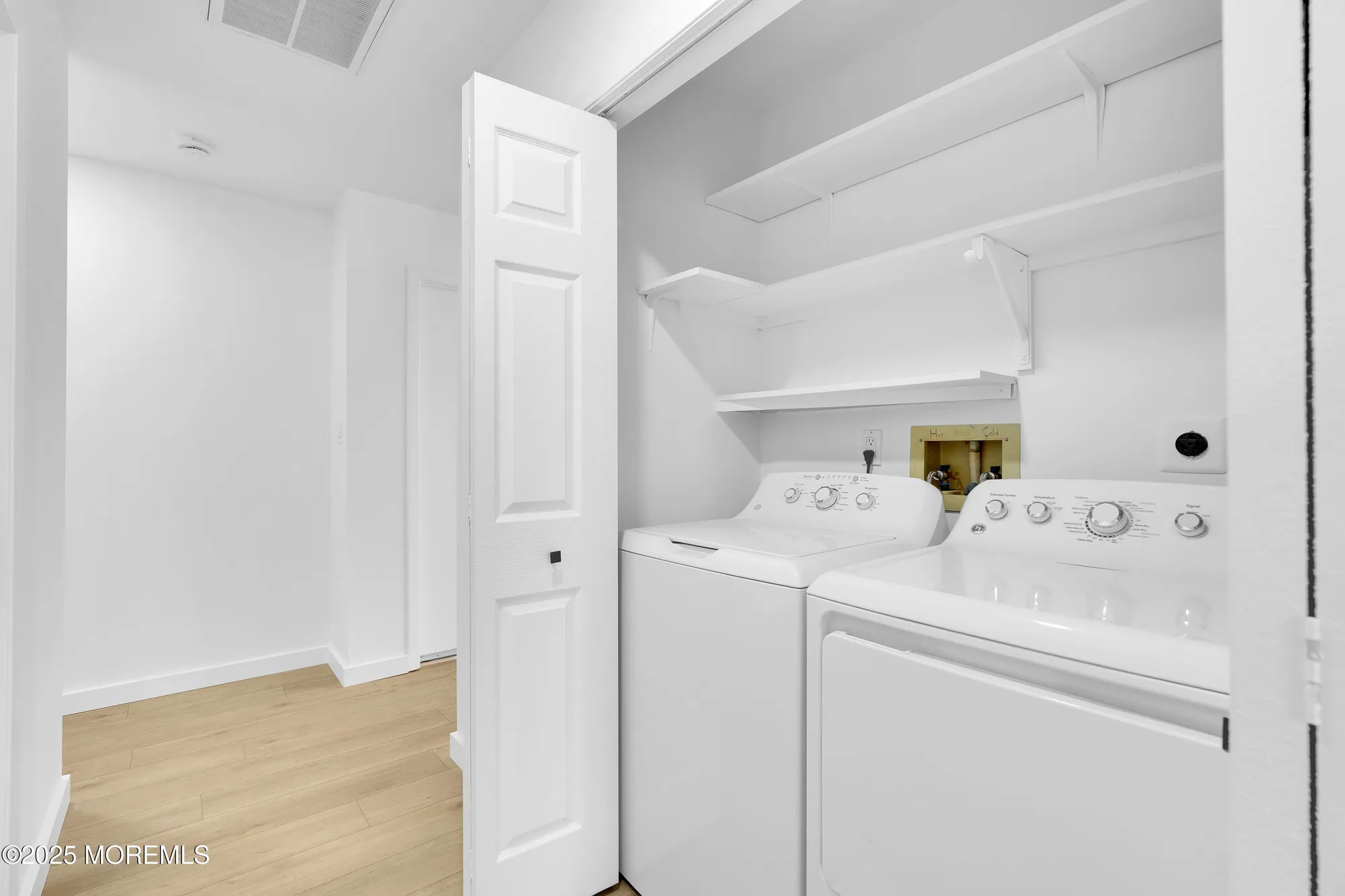 Property Slideshow image 33 of 37 | 3 tudor ct, Brick, NJ, 08723