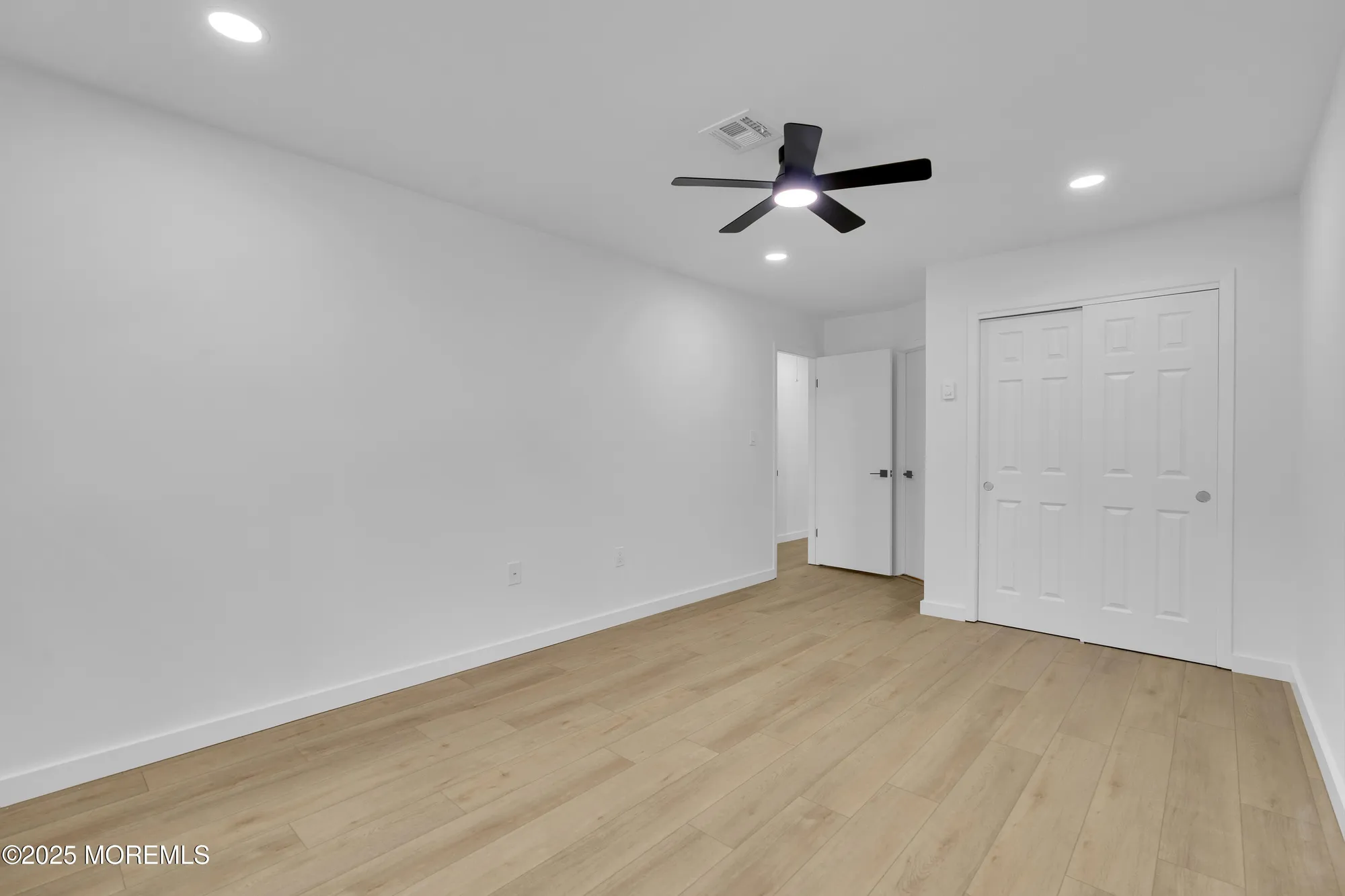 Property Slideshow image 20 of 37 | 3 tudor ct, Brick, NJ, 08723