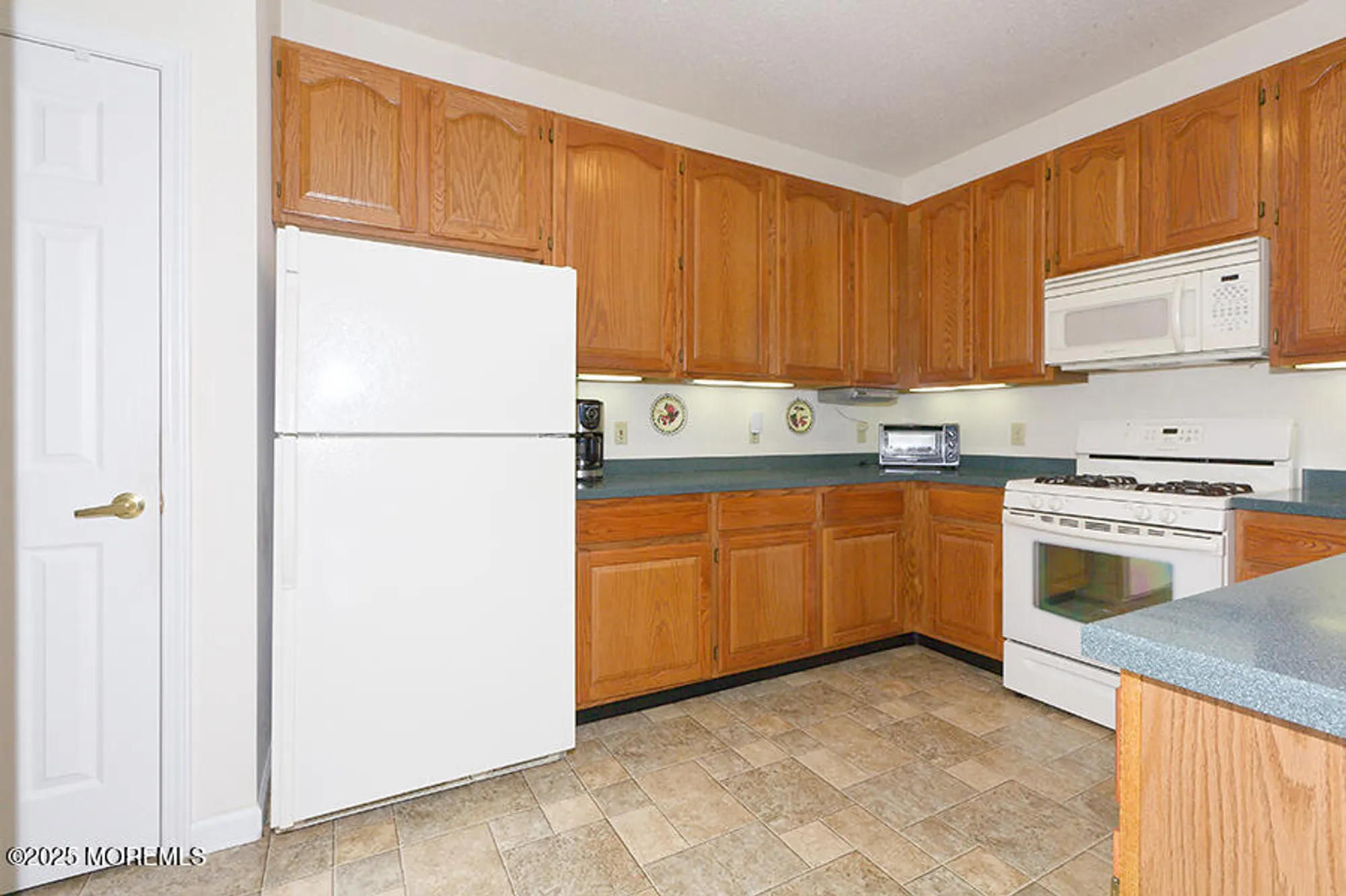 Property Slideshow image 10 of 24 | 80 robin ln, Barnegat, NJ, 08005