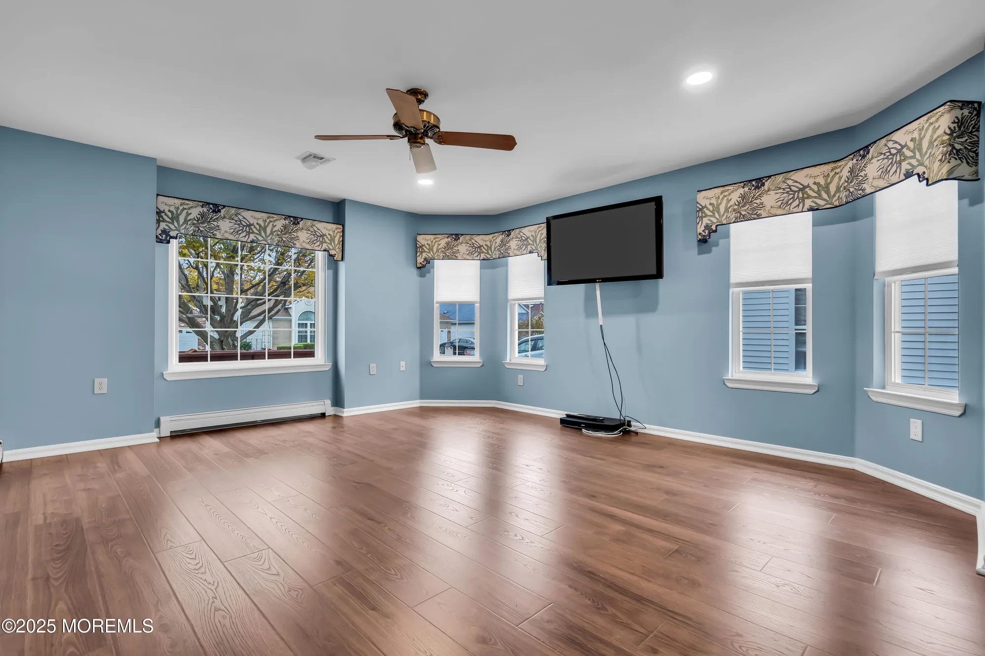 Property Slideshow image 5 of 33 | 41 winterton dr, Toms River, NJ, 08757