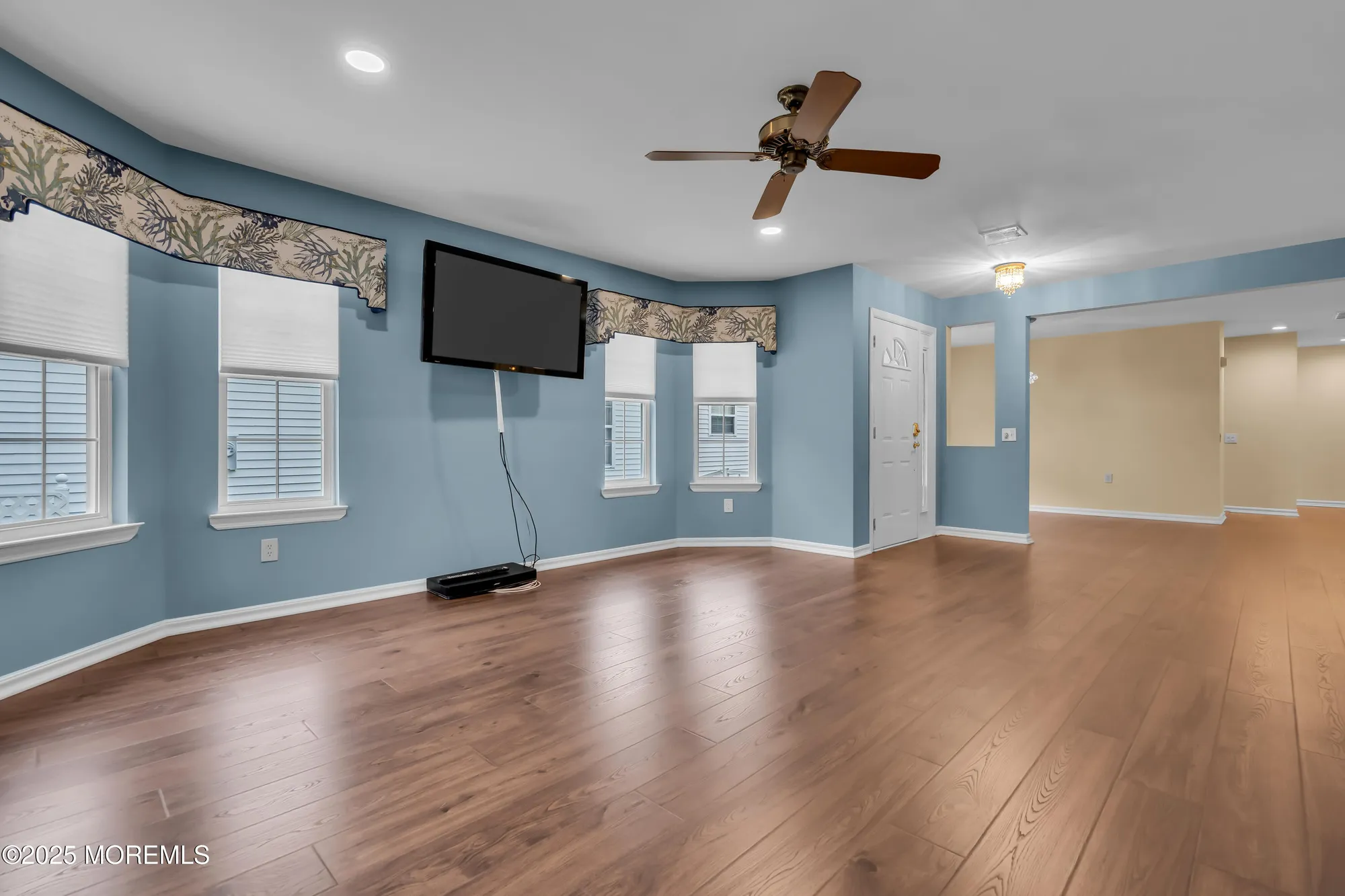 Property Slideshow image 6 of 33 | 41 winterton dr, Toms River, NJ, 08757