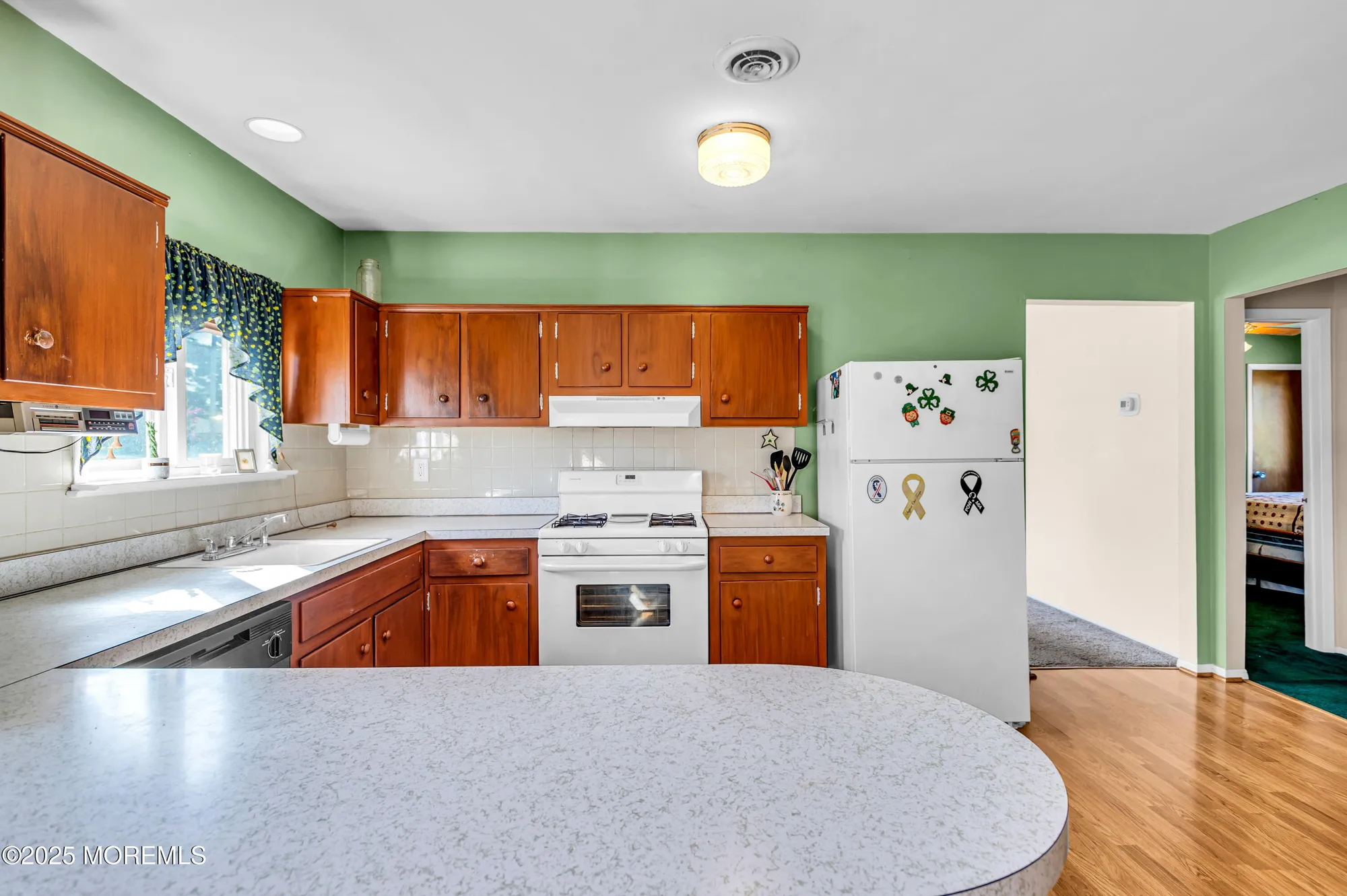 Property Slideshow image 18 of 36 | 37 oranjestad st, Toms River, NJ, 08757