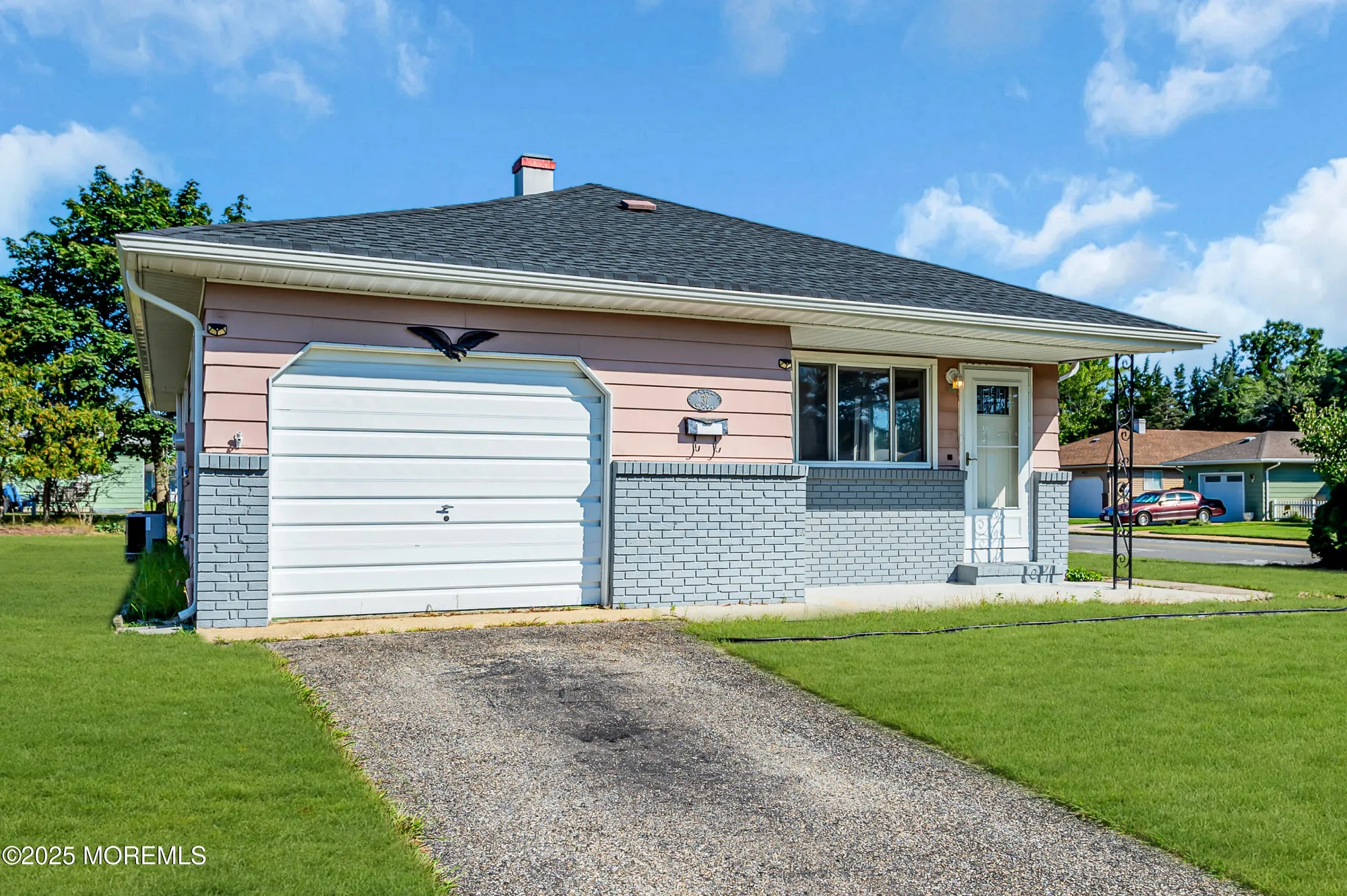 Property Slideshow image 2 of 36 | 37 oranjestad st, Toms River, NJ, 08757