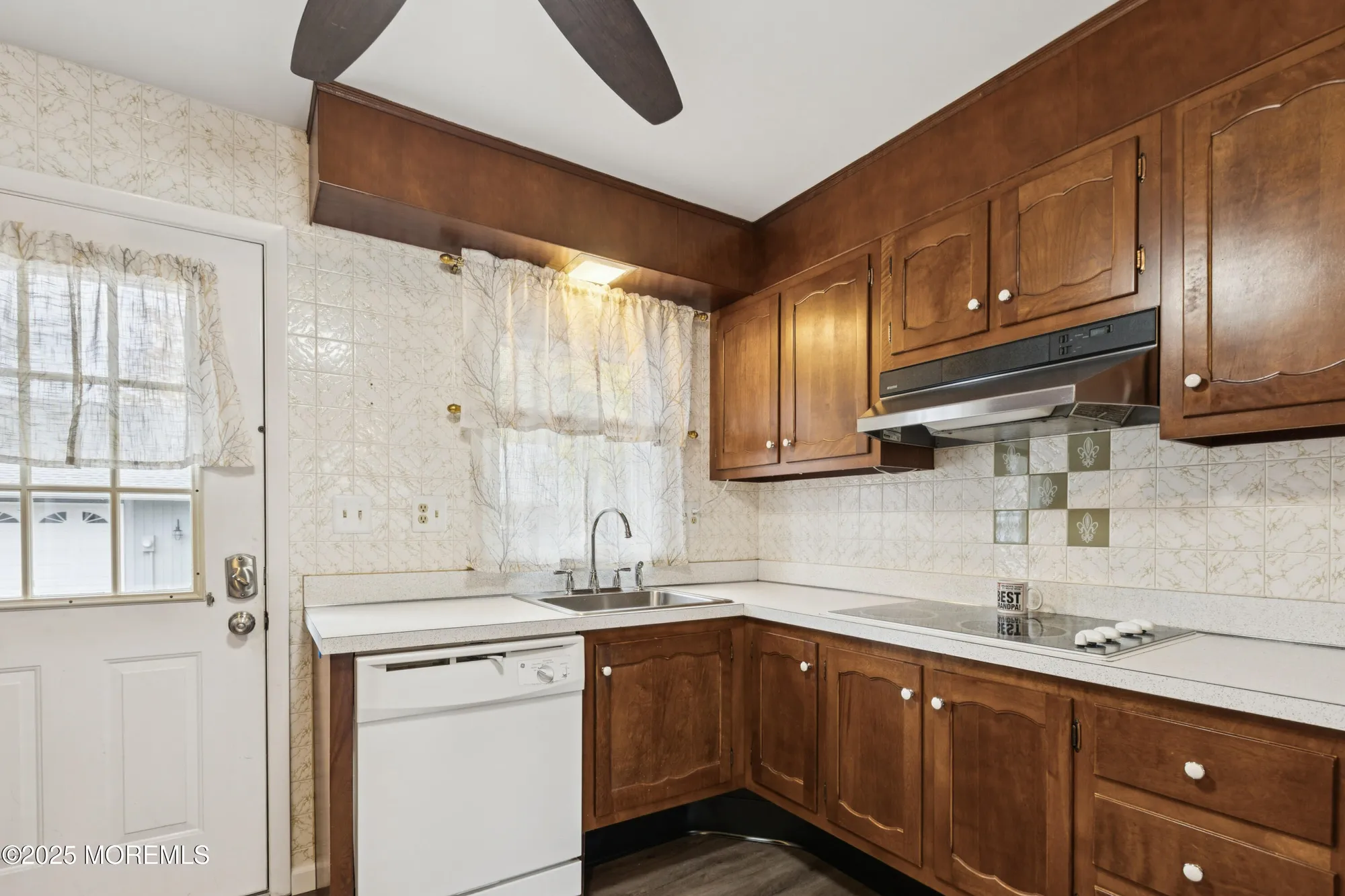 Property Slideshow image 9 of 26 | 530 portsmouth dr d, Lakewood, NJ, 08701