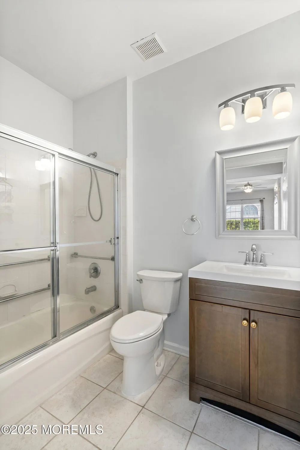 Property Slideshow image 16 of 52 | 71 eleanor rd, Manchester, NJ, 08759