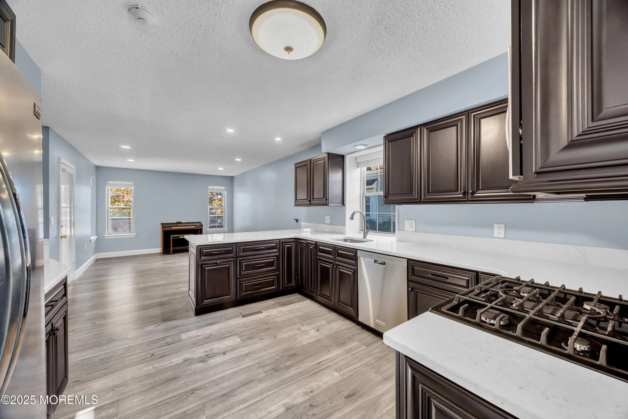 Property Slideshow image 7 of 50 | 12 thatcher ct, Jackson, NJ, 08527