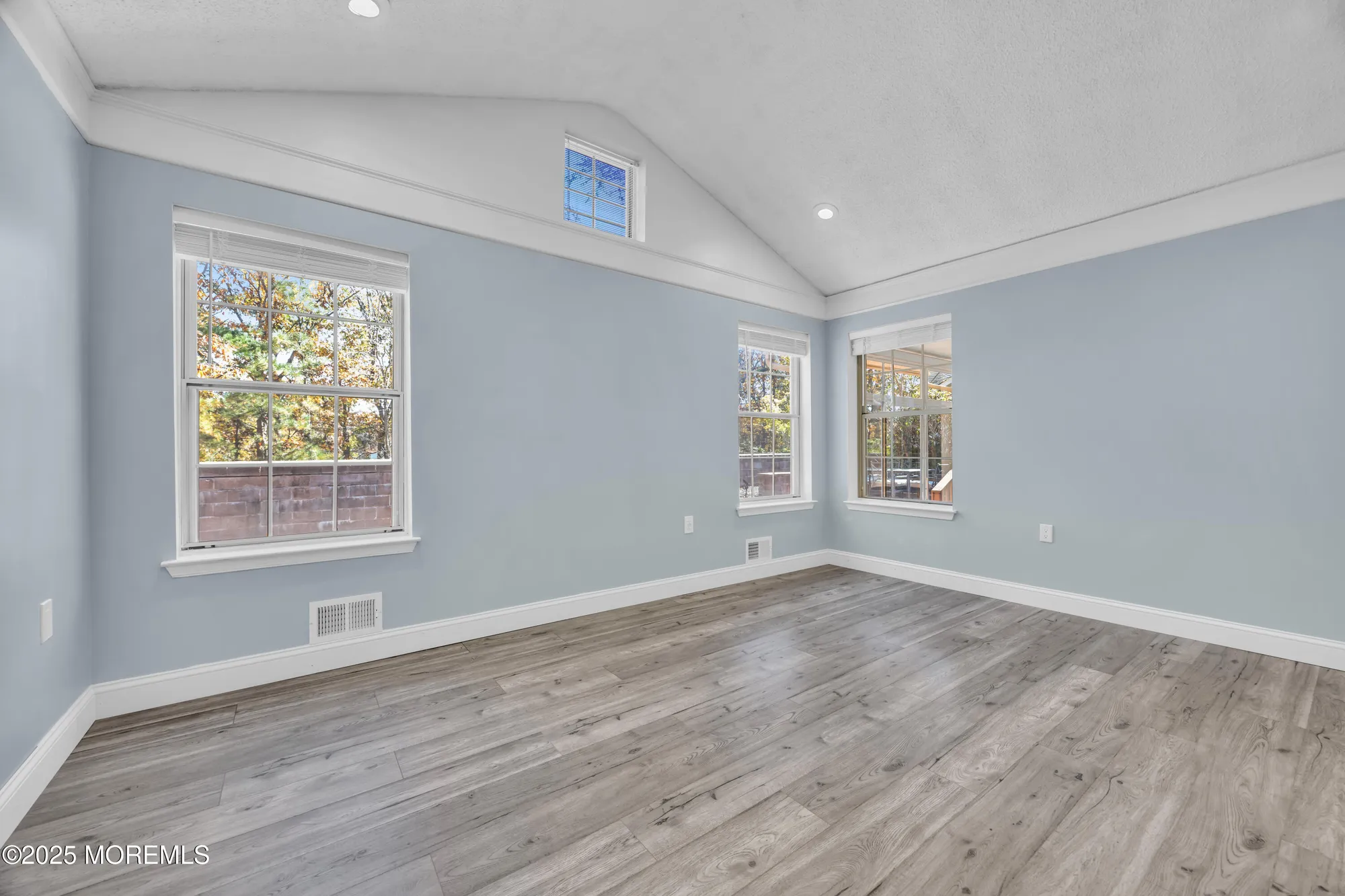 Property Slideshow image 19 of 50 | 12 thatcher ct, Jackson, NJ, 08527