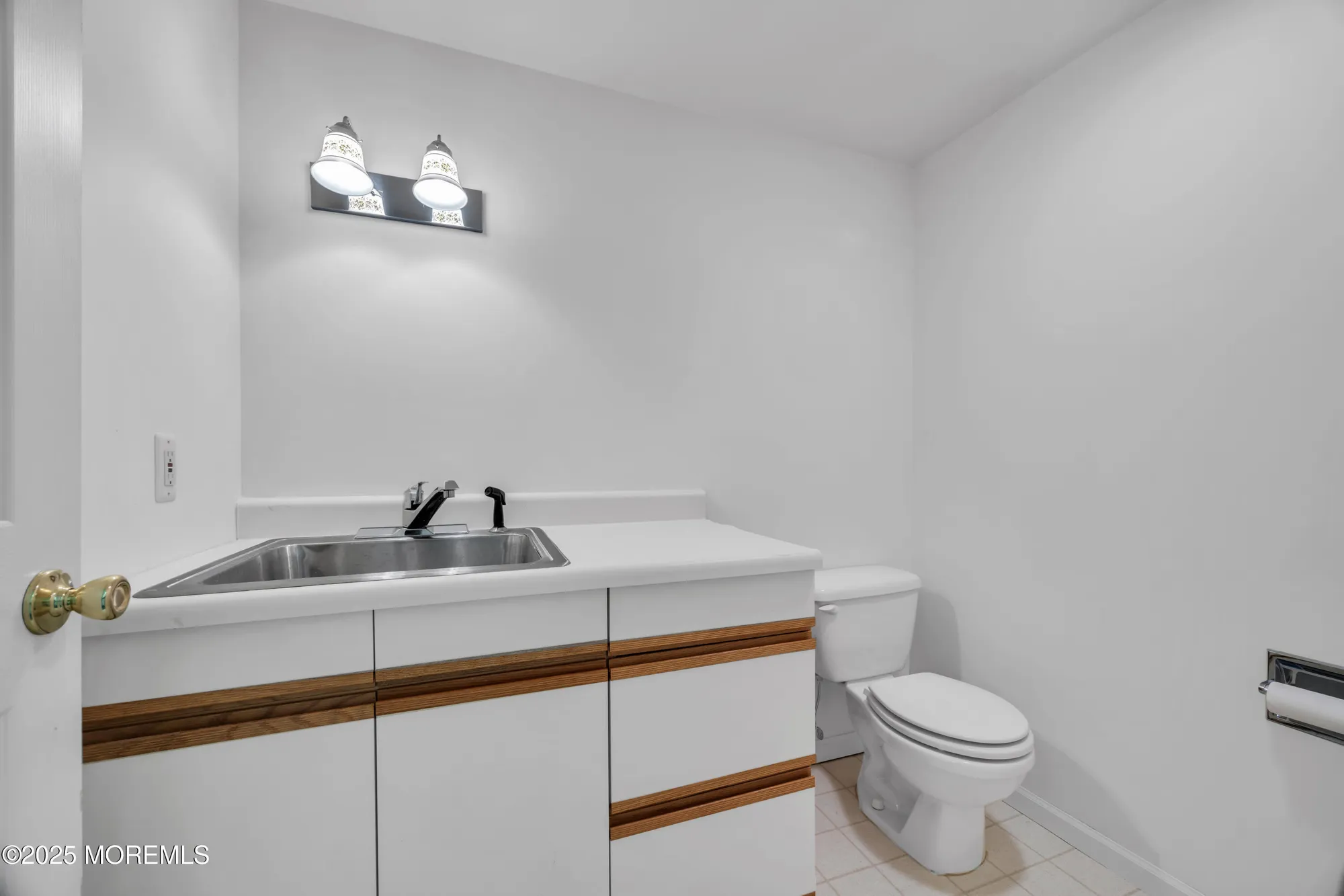 Property Slideshow image 32 of 50 | 12 thatcher ct, Jackson, NJ, 08527