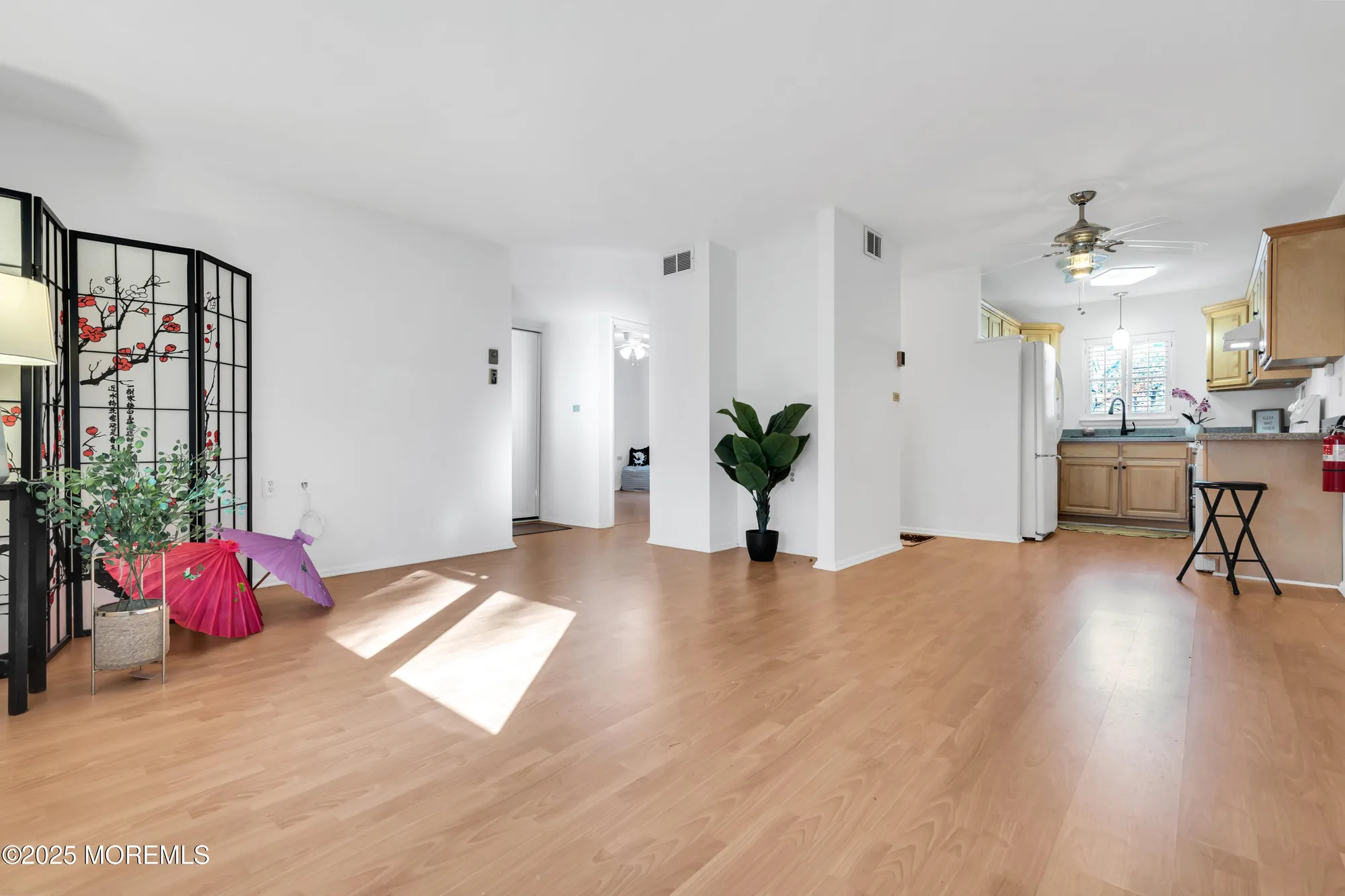 Property Slideshow image 1 of 32 | 47 e cambridge ct 100e, Lakewood, NJ, 08701