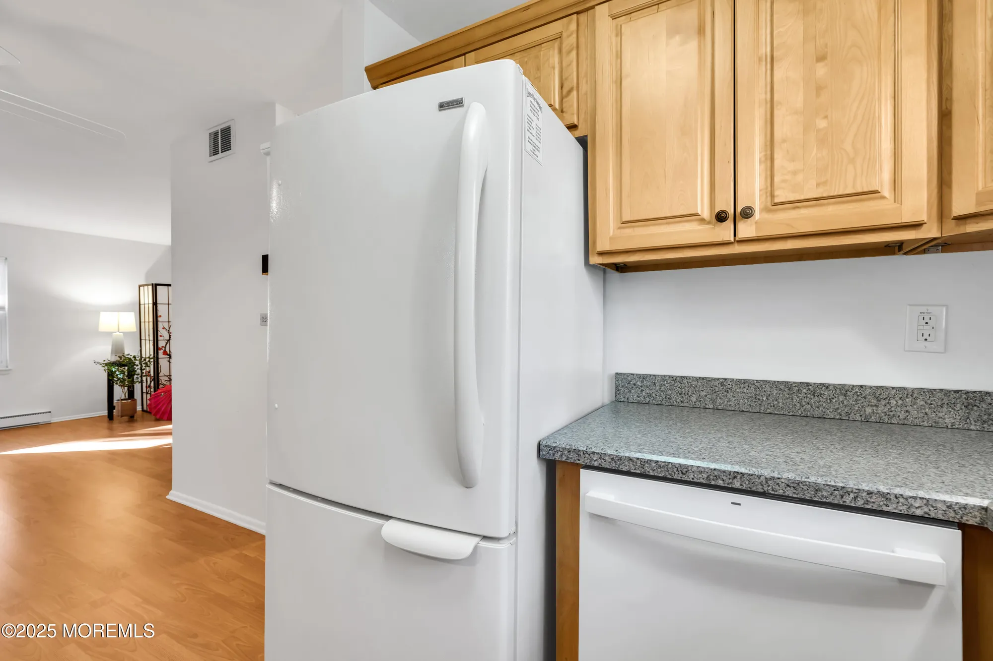 Property Slideshow image 15 of 32 | 47 e cambridge ct 100e, Lakewood, NJ, 08701